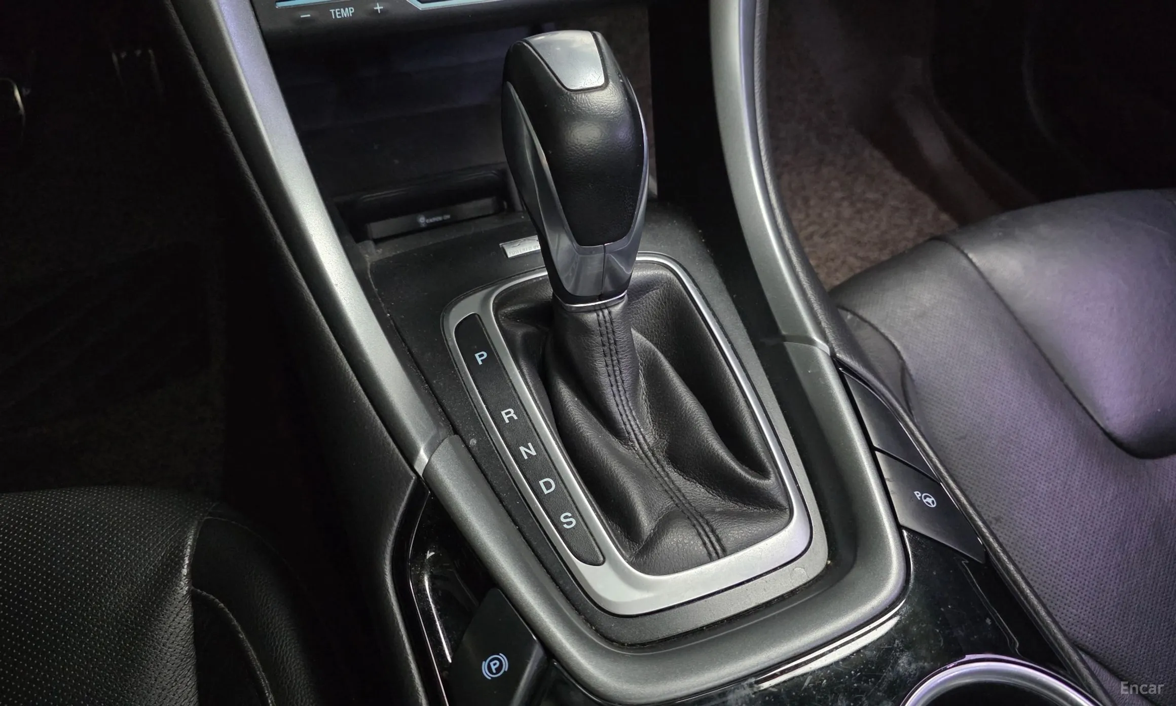 Ford Fusion превью 9