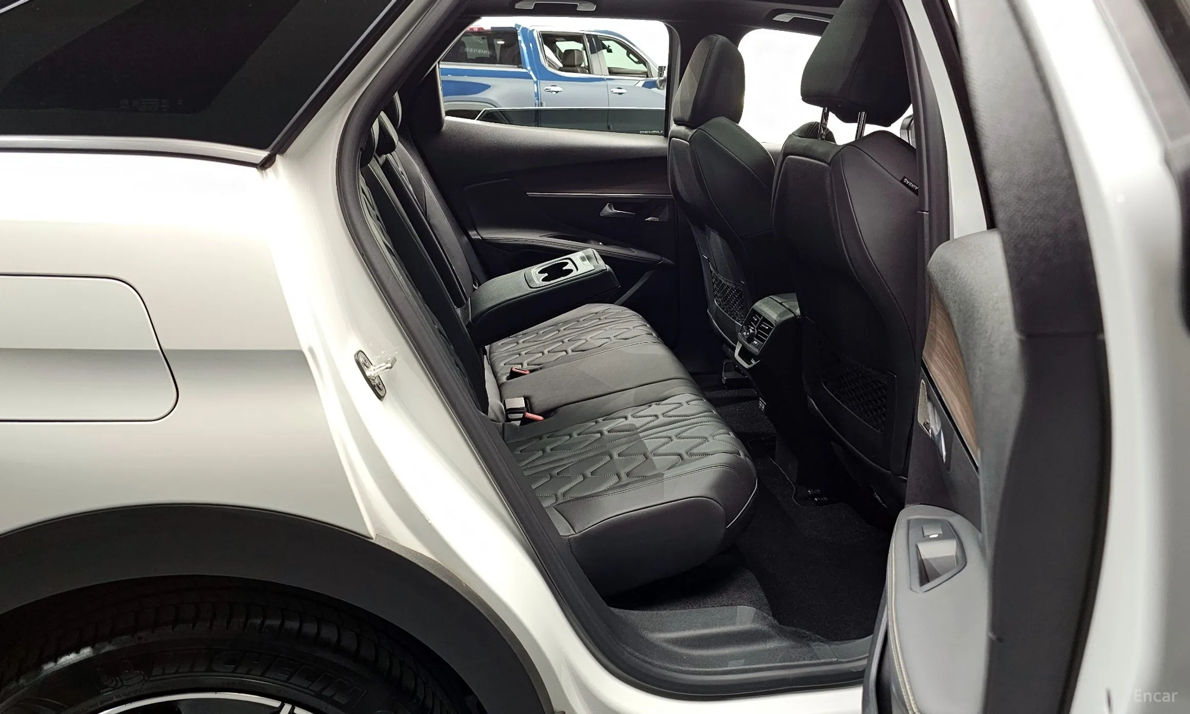 Peugeot 3008 2nd generation превью 12
