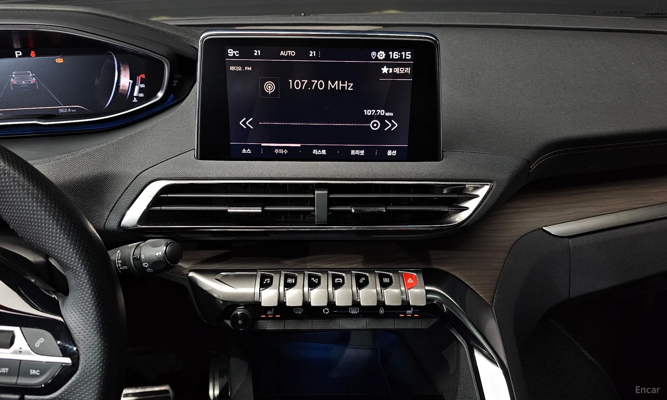 Peugeot 3008 2nd generation превью 14