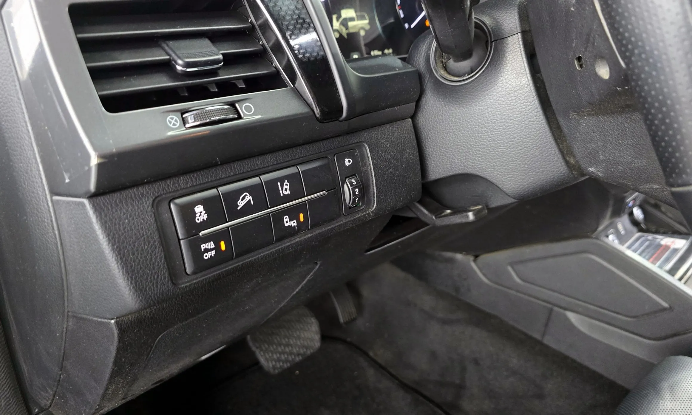 KG Mobility (SsangYong) Rexton Sports Khan превью 17