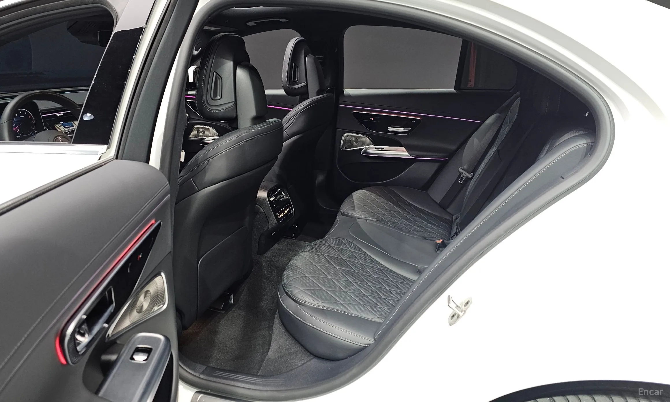 Mercedes Benz E-Class W214 превью 16