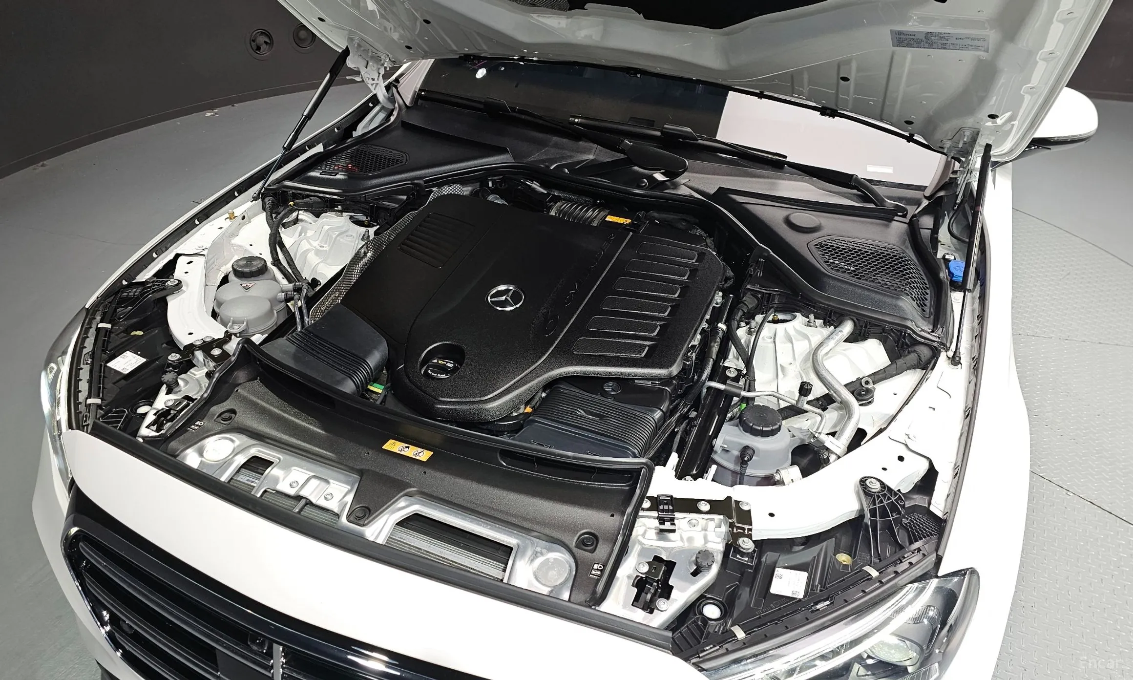 Mercedes Benz E-Class W214 превью 6