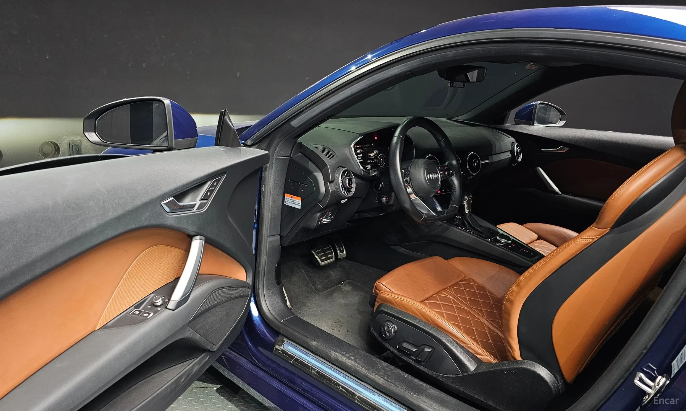 Audi TT (8S) превью 11