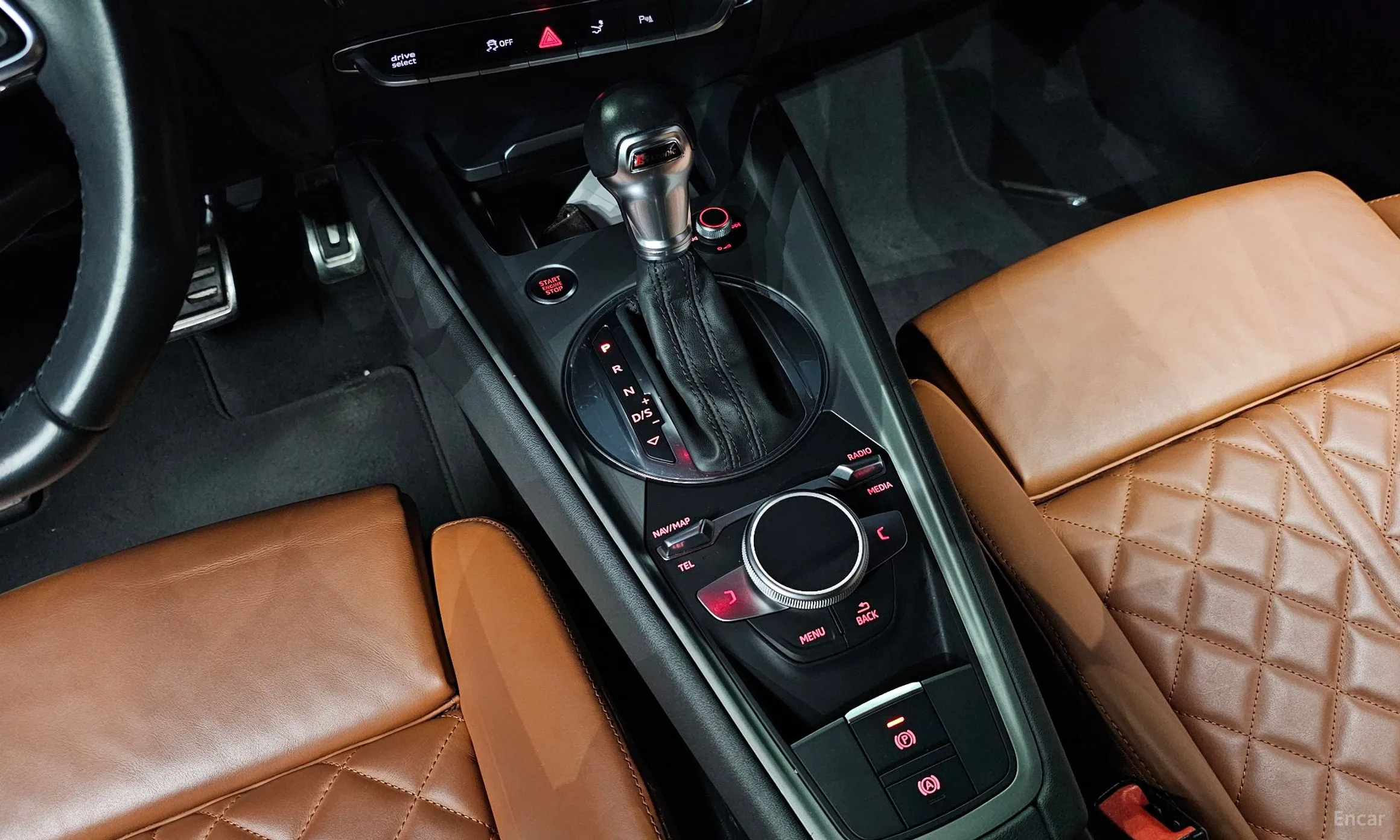 Audi TT (8S) превью 9
