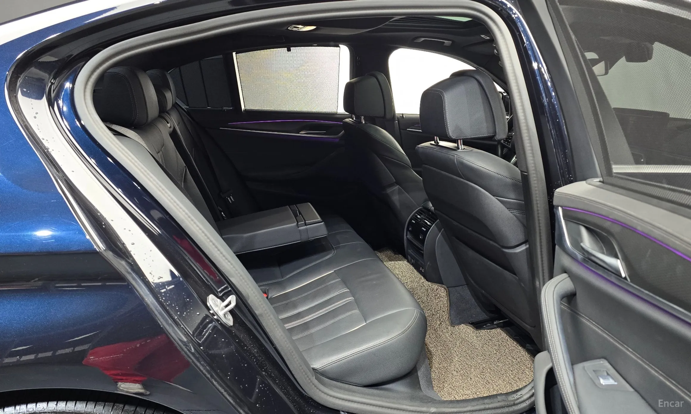 BMW 5 Series (G30) превью 12
