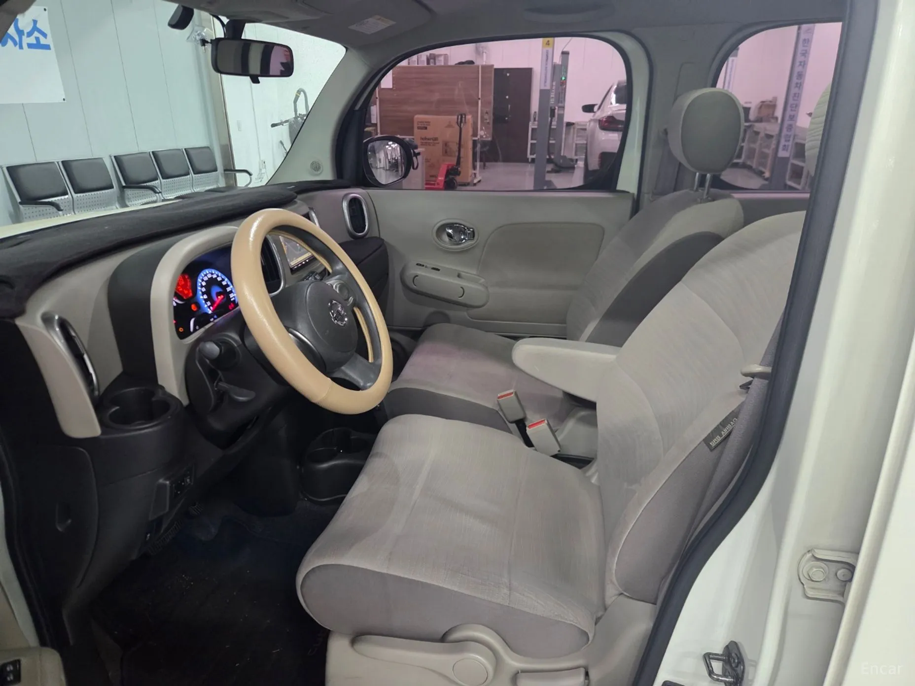 Nissan Cube превью 6