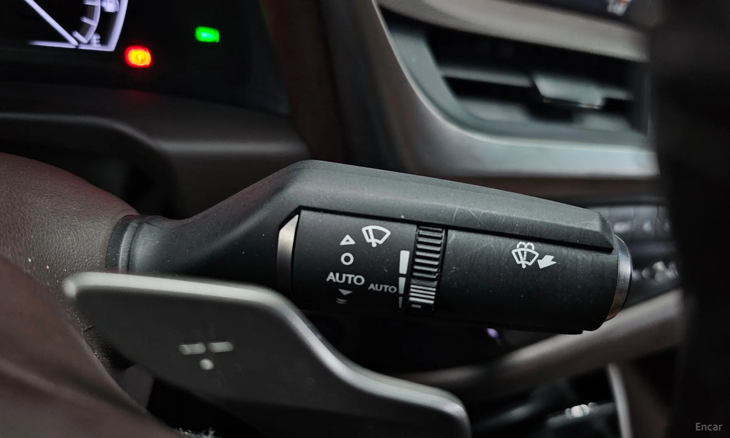 Lexus ES300h 7th Generation превью 16