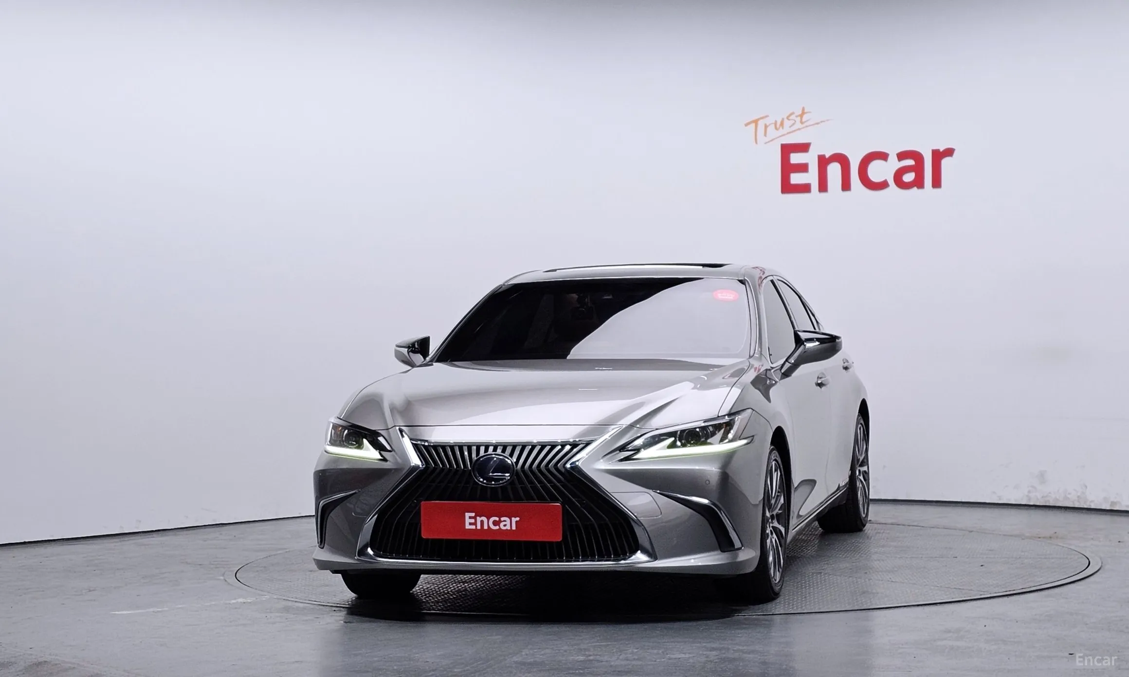 Lexus ES300h 7th Generation превью 3