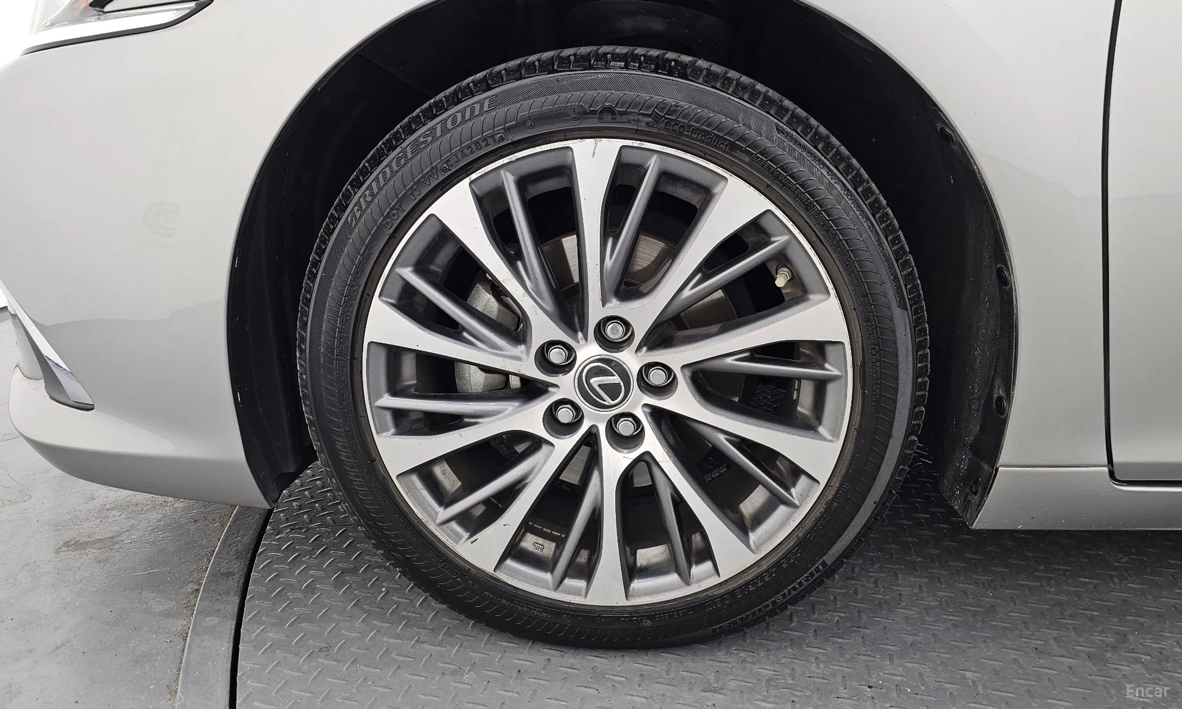 Lexus ES300h 7th Generation превью 5