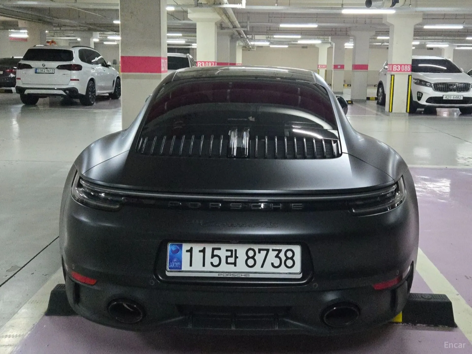 Porsche 911 (992) превью 4
