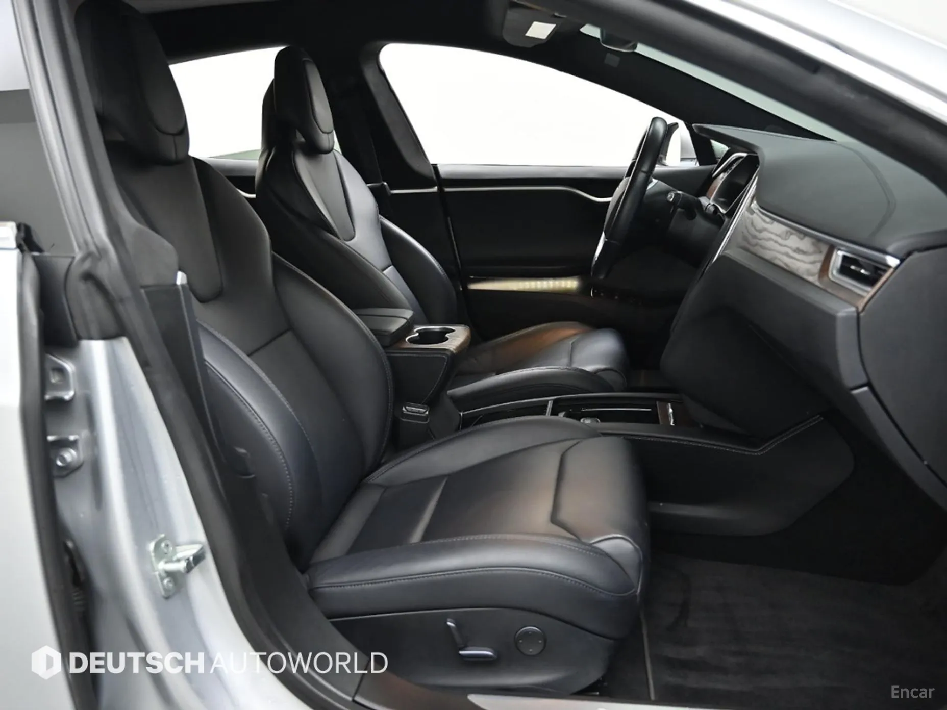Tesla Model S превью 10