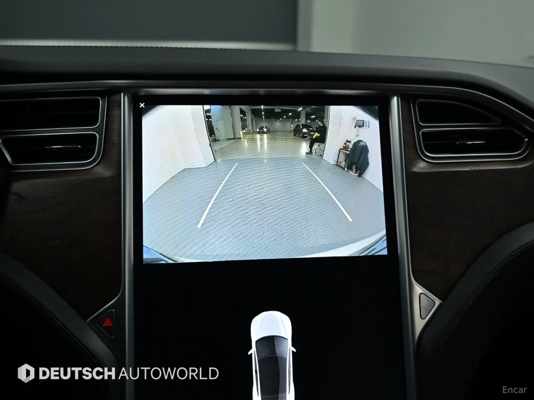 Tesla Model S превью 15