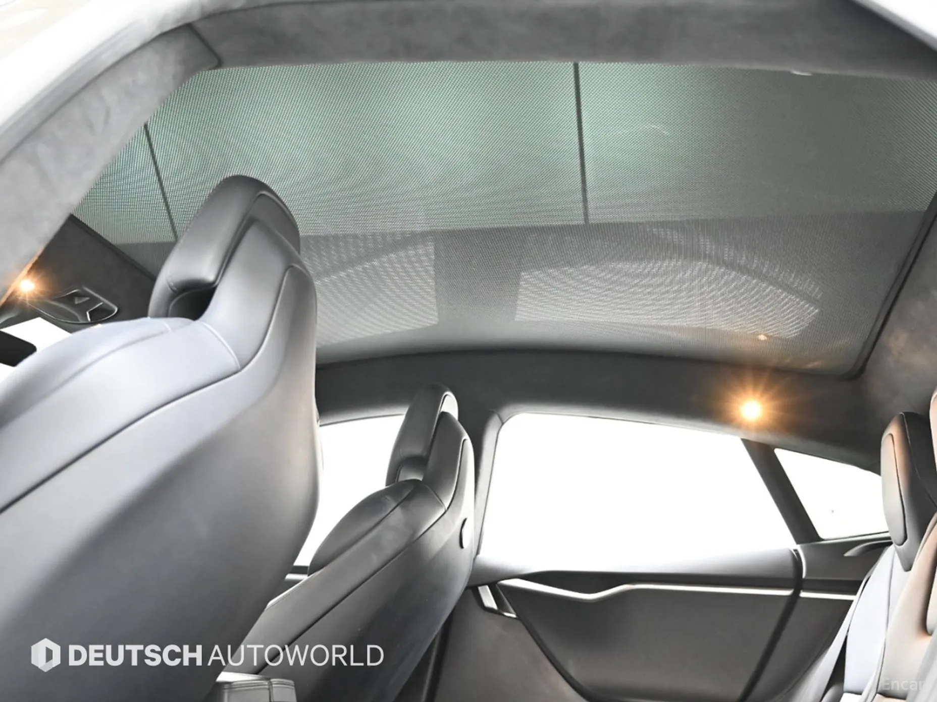 Tesla Model S превью 19