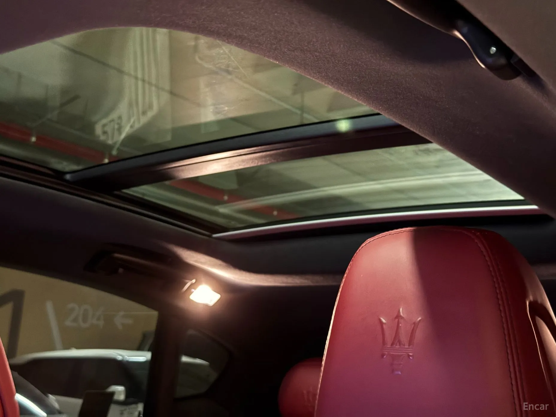 Maserati Levante превью 10