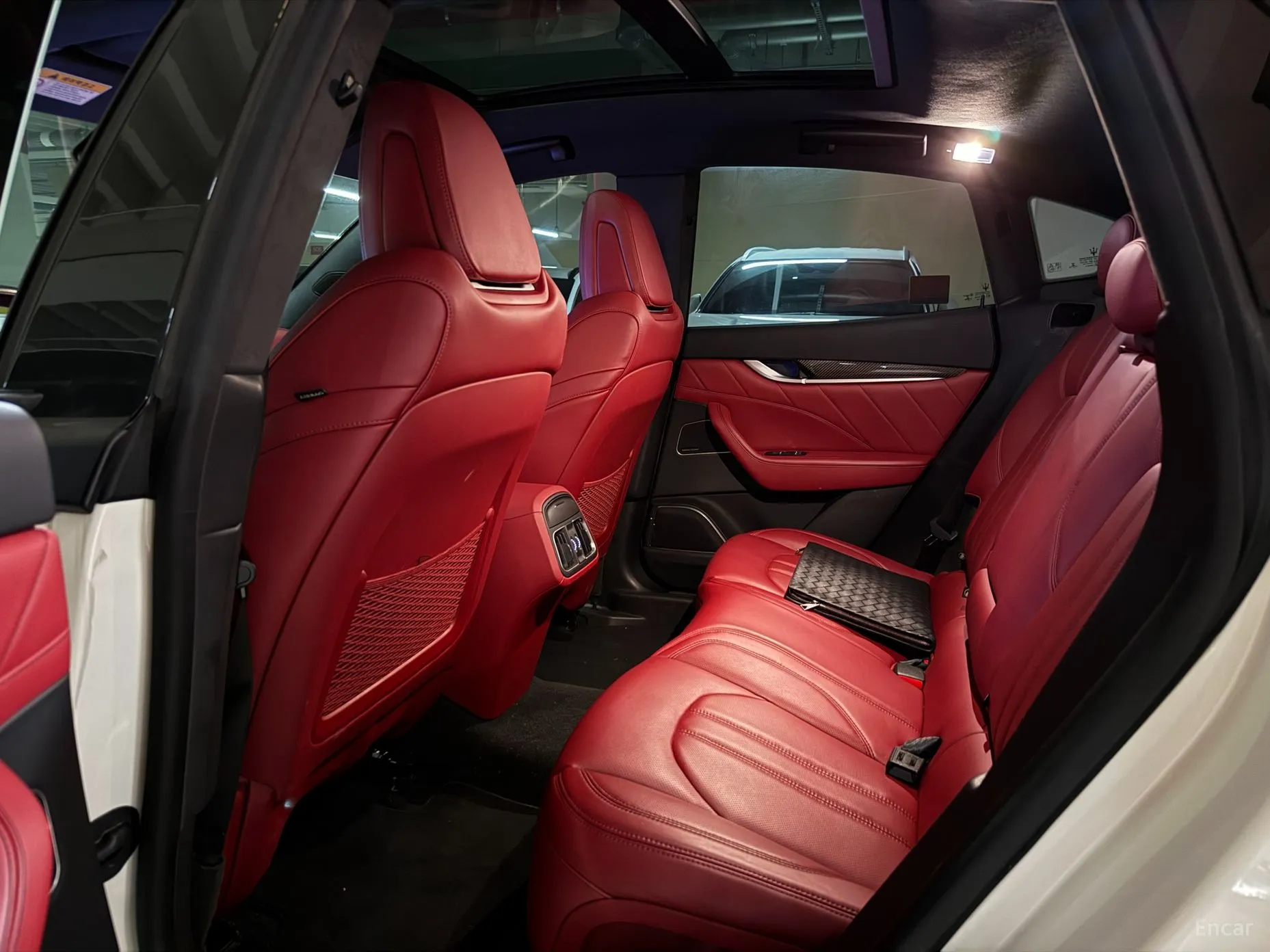 Maserati Levante превью 9