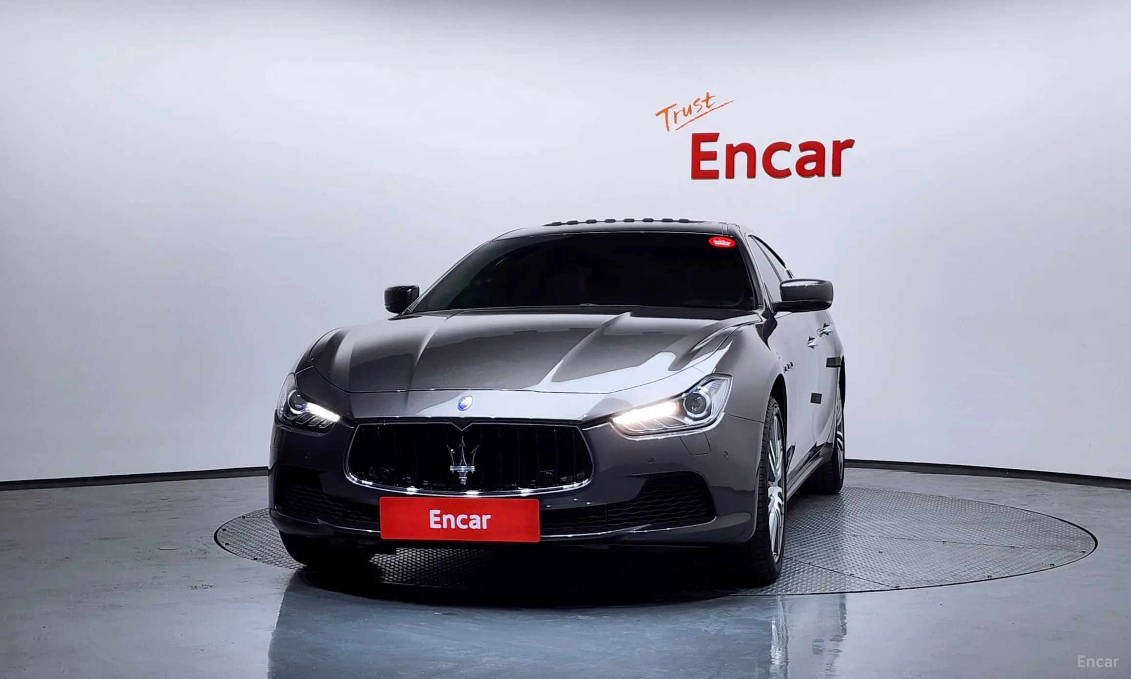 Maserati Ghibli превью 3