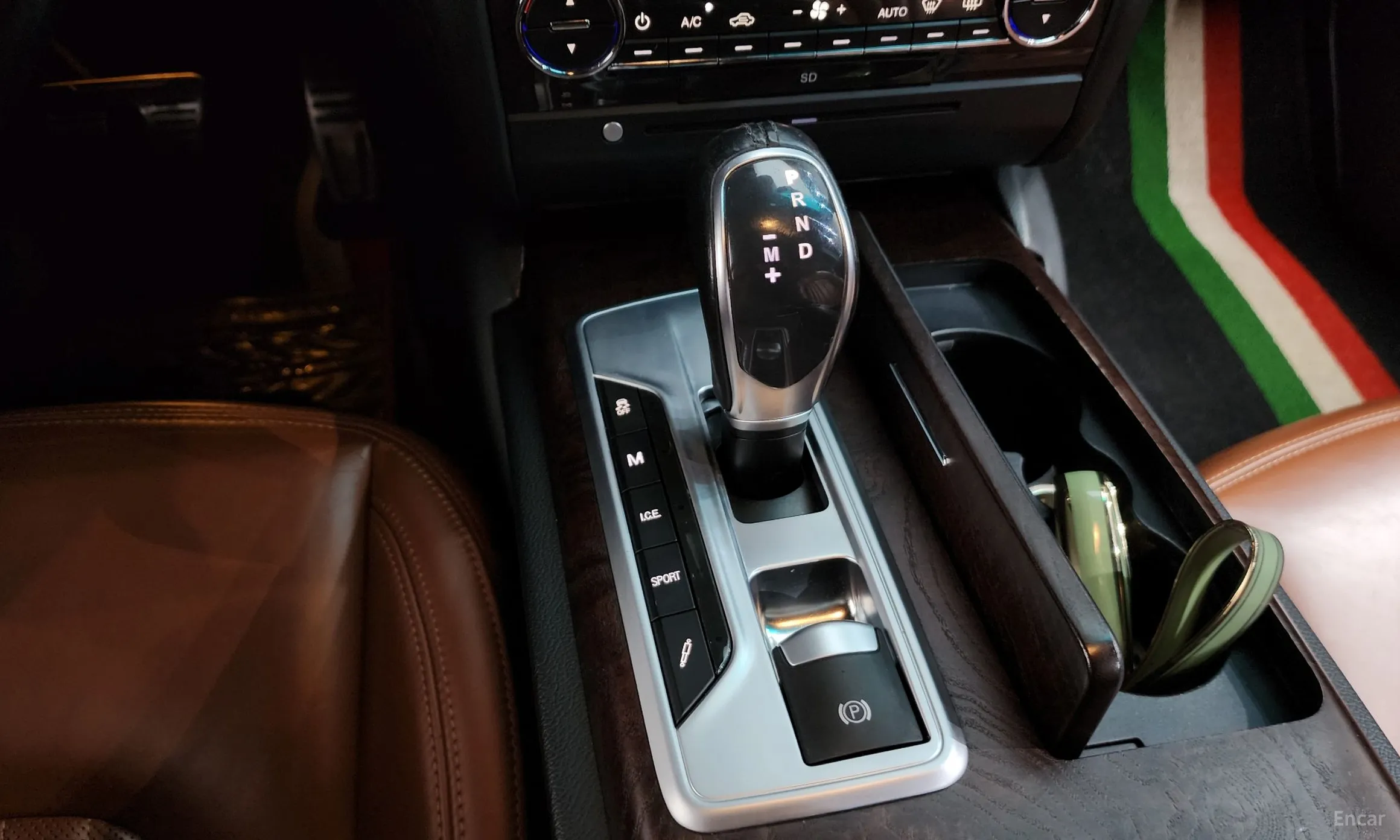 Maserati Ghibli превью 9