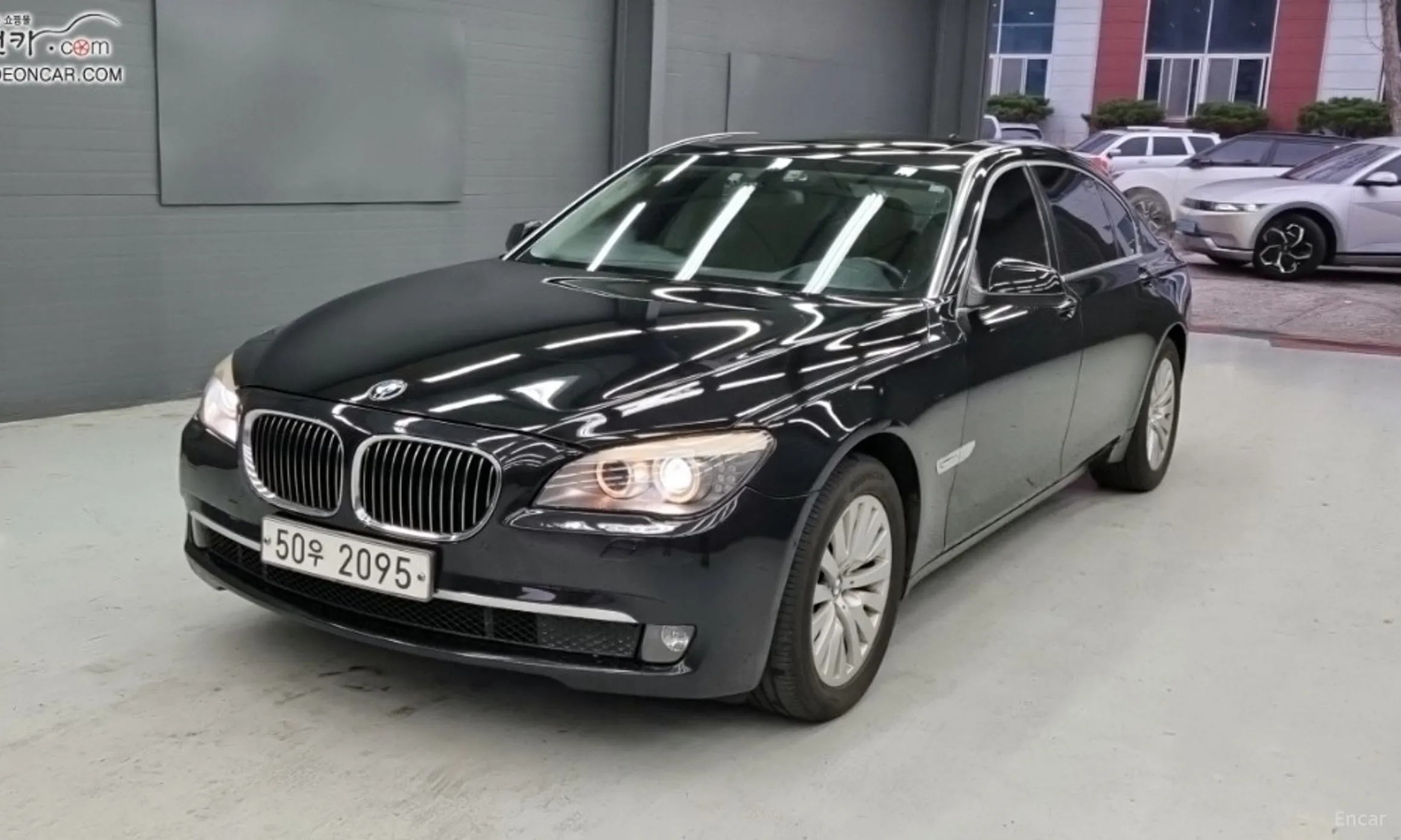 BMW 7 Series (F01)