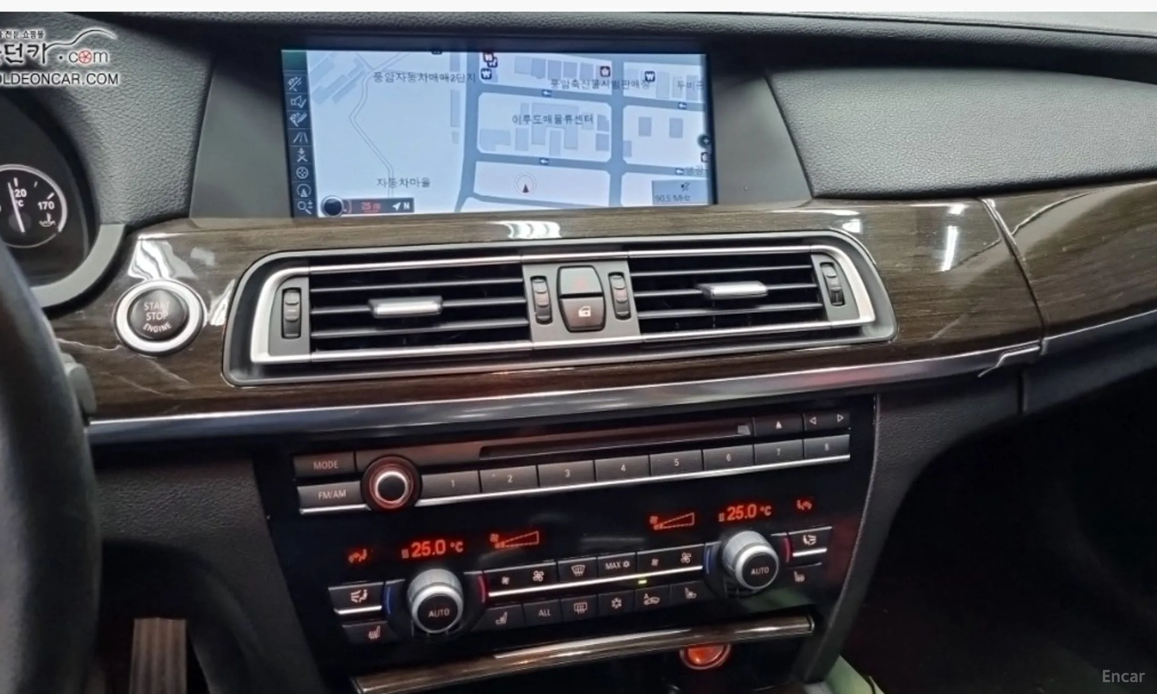 BMW 7 Series (F01) превью 11