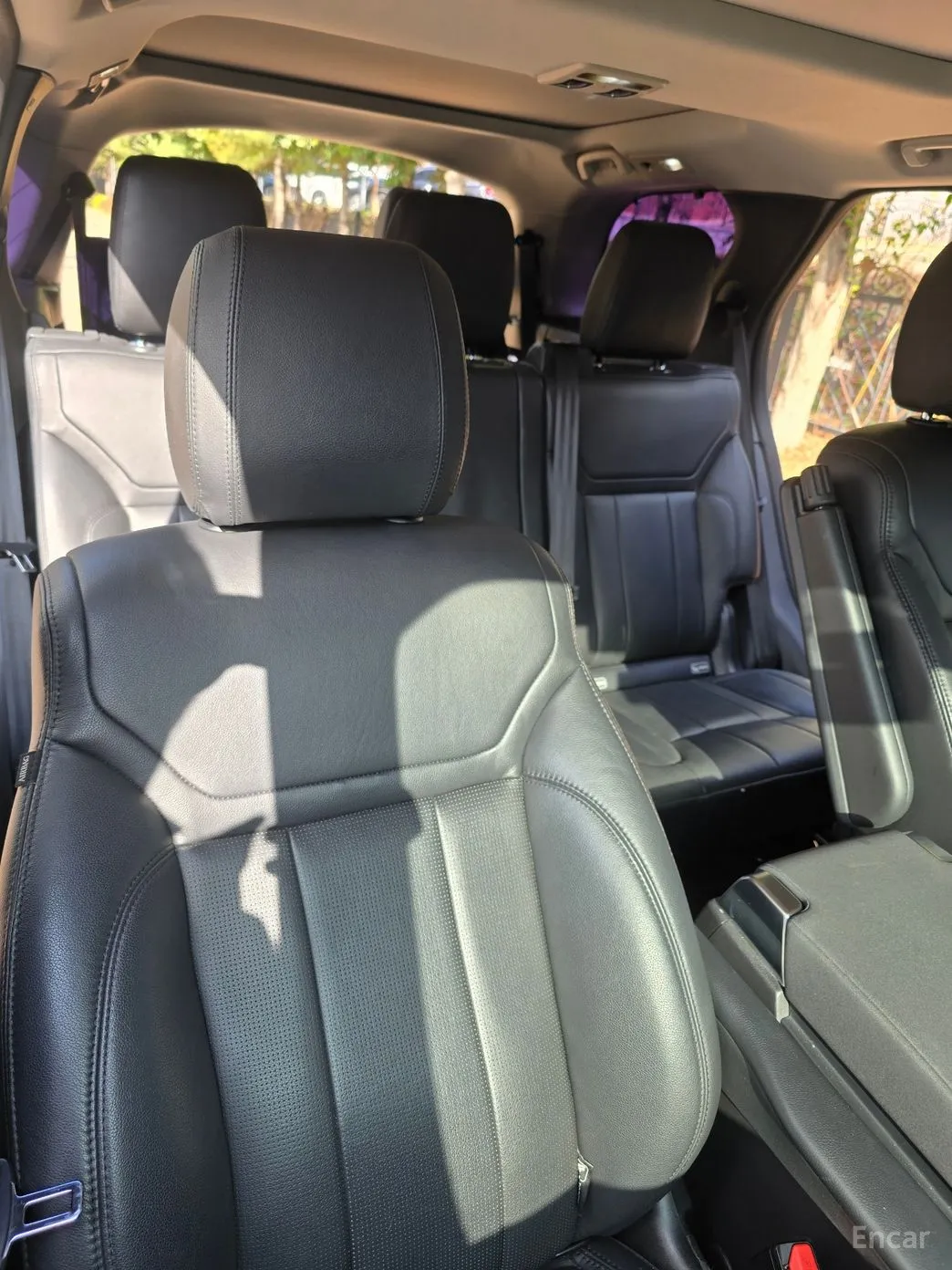 Land Rover Discovery 5 превью 19