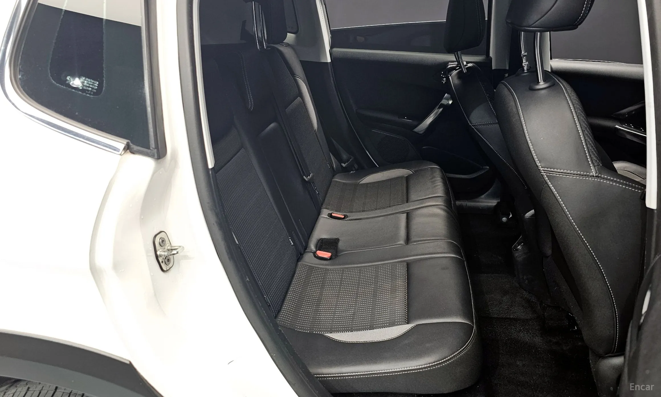 Peugeot 2008. превью 12