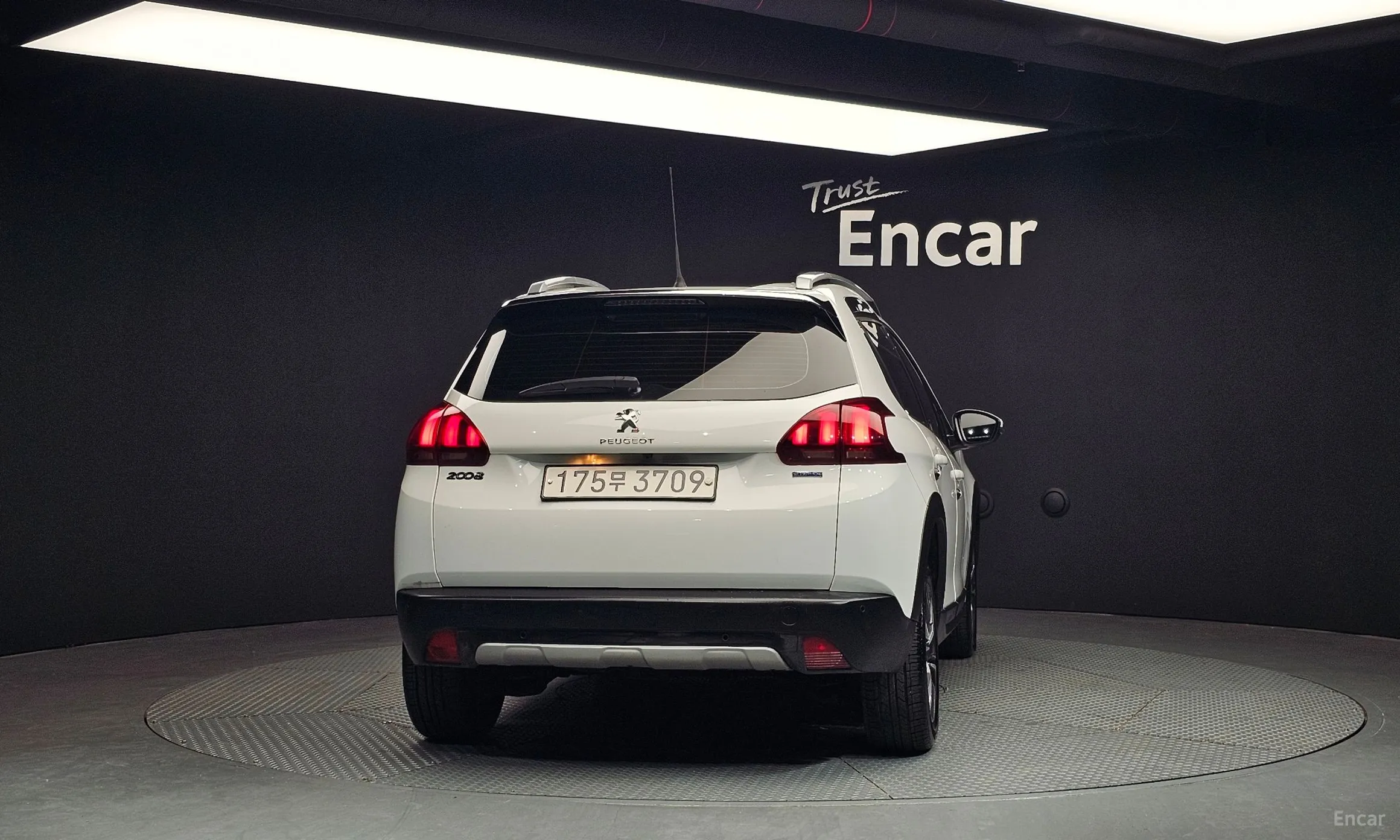 Peugeot 2008. превью 4