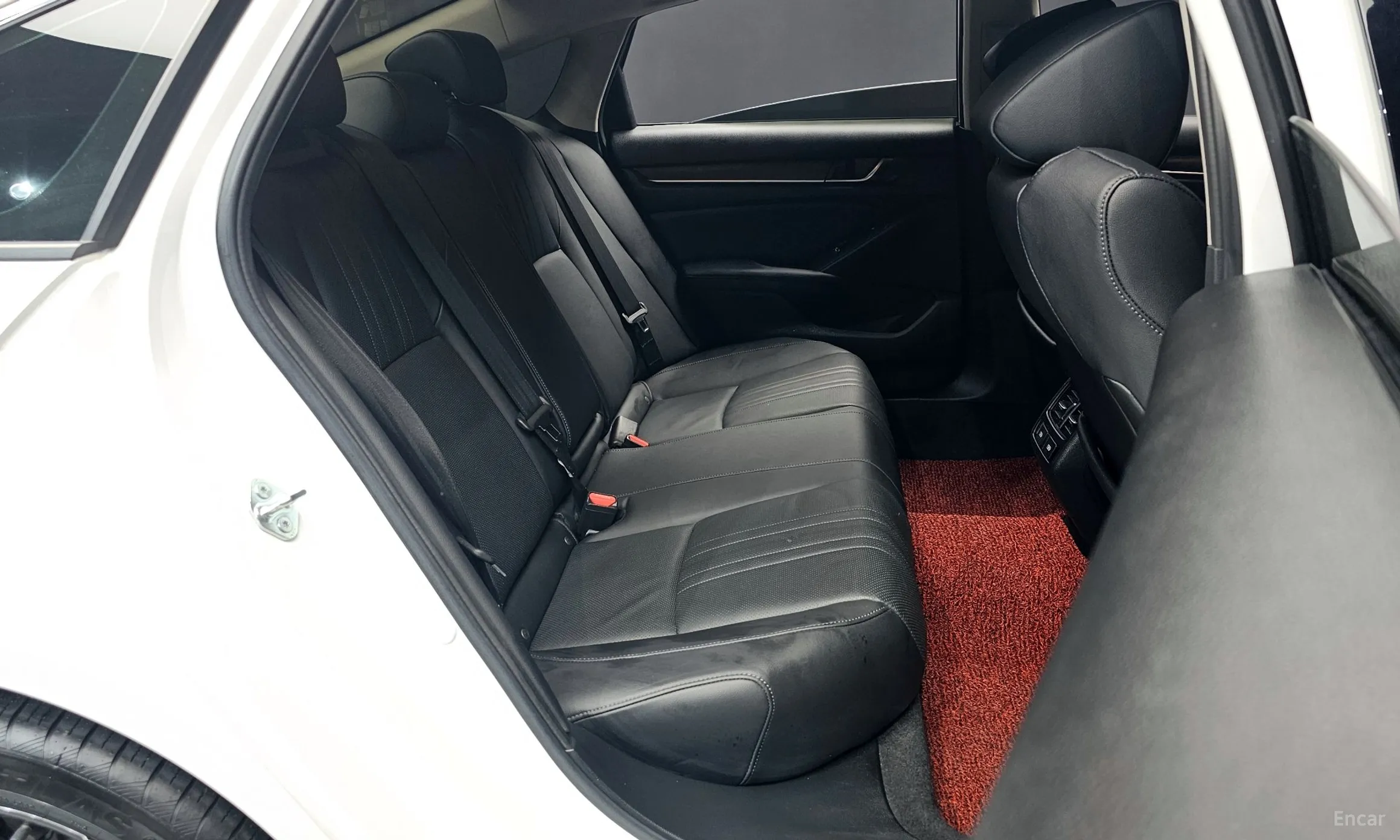 Honda Accord 10th Generation превью 12