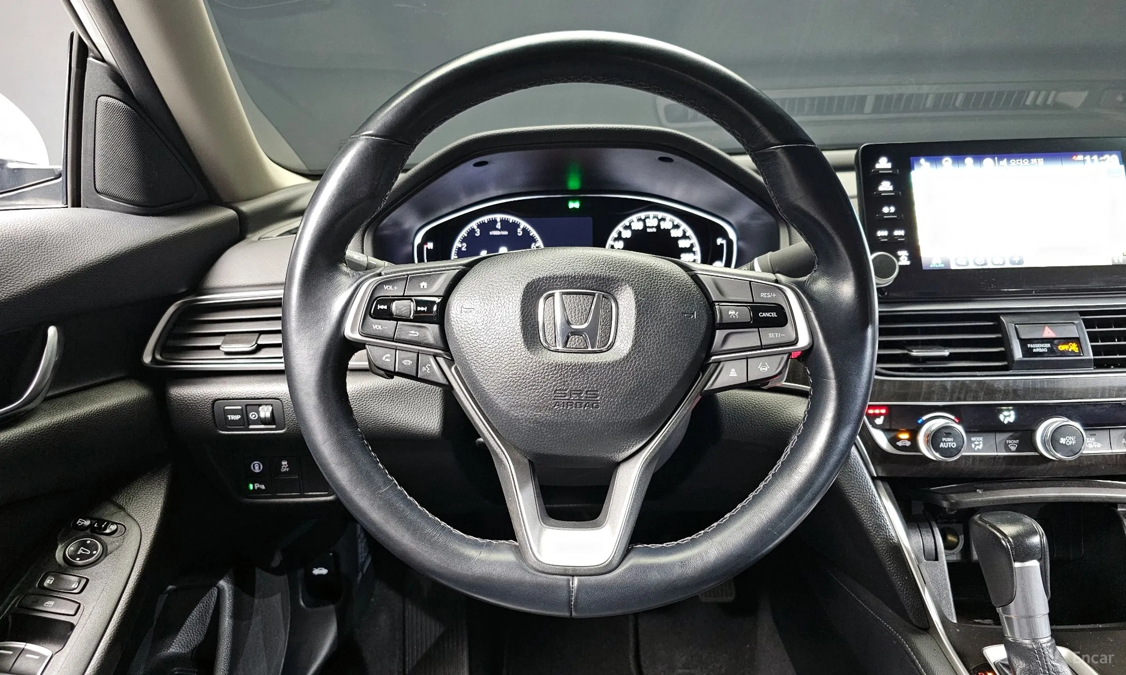 Honda Accord 10th Generation превью 13