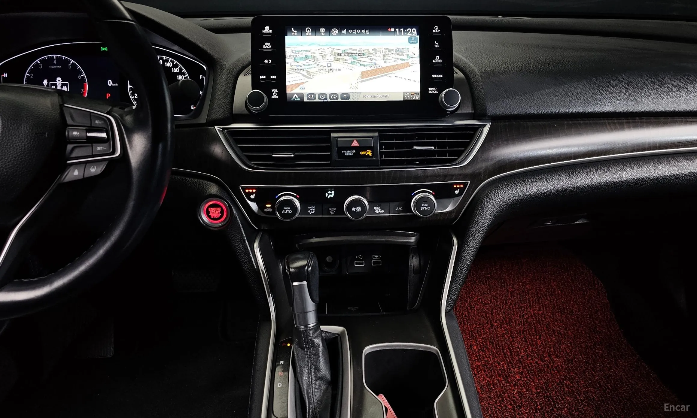 Honda Accord 10th Generation превью 14