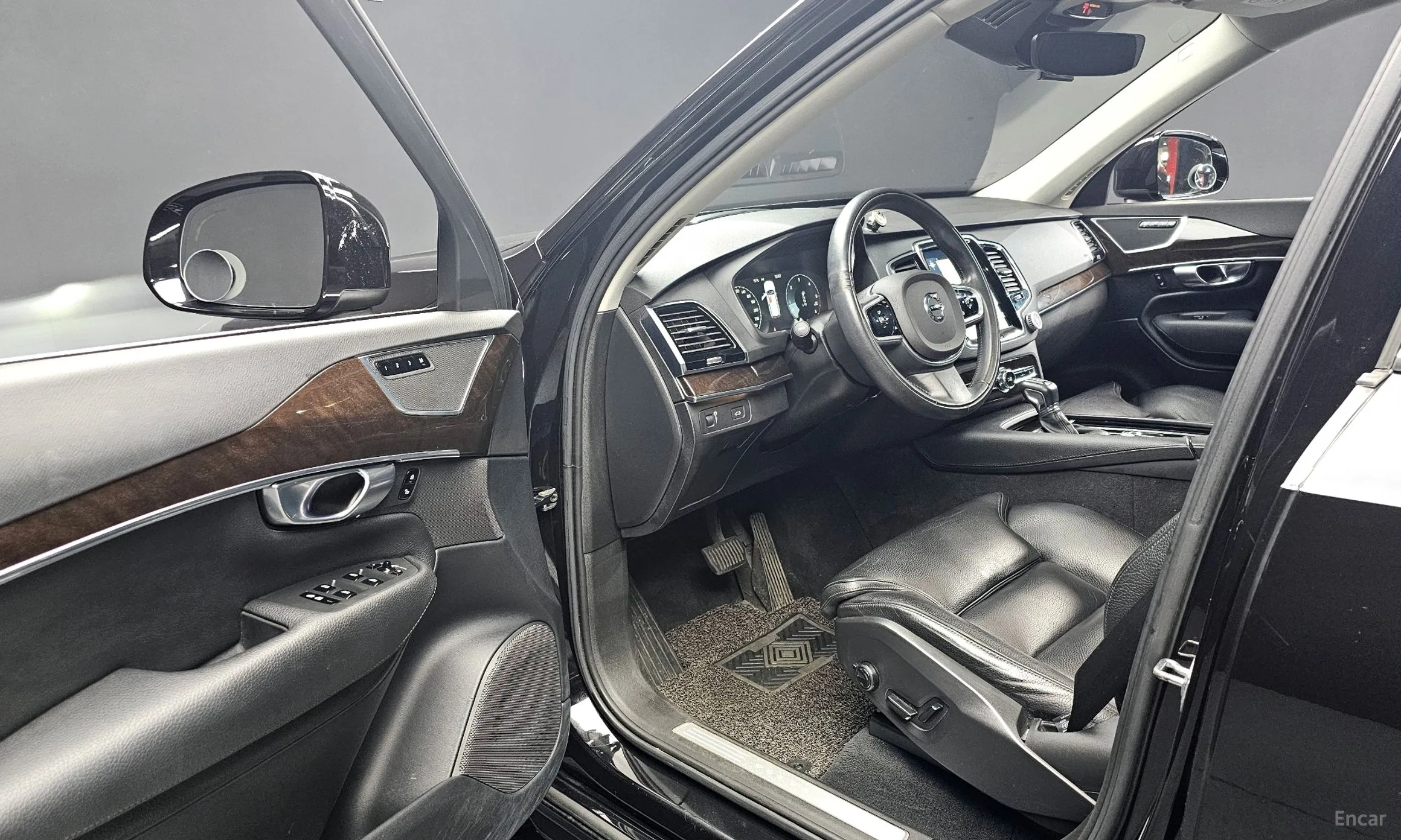 Volvo XC90 Gen 2 превью 11