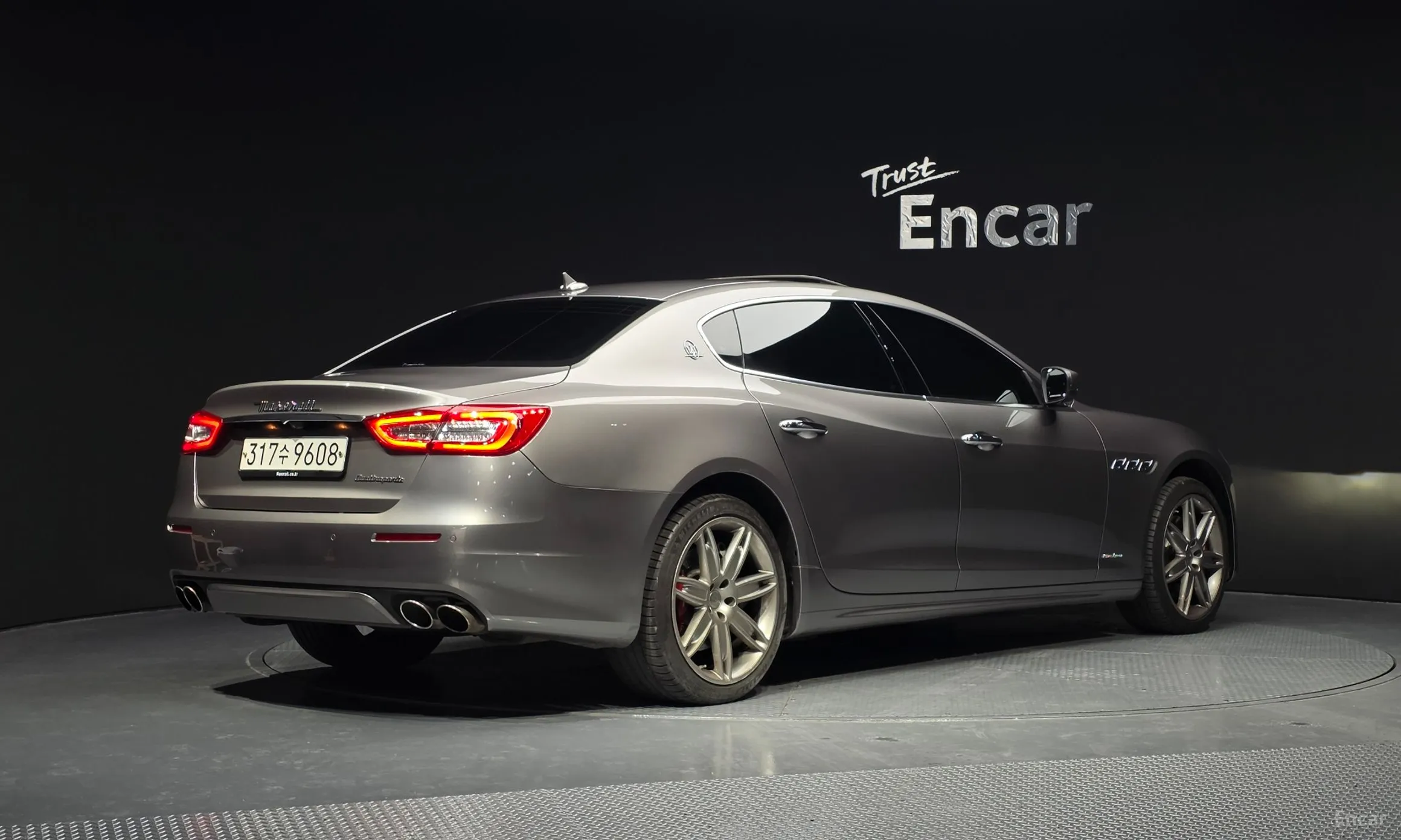 Maserati Quattroporte превью 2