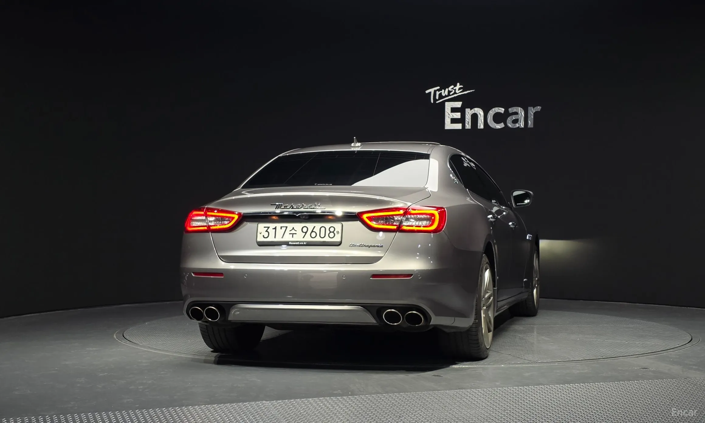 Maserati Quattroporte превью 4