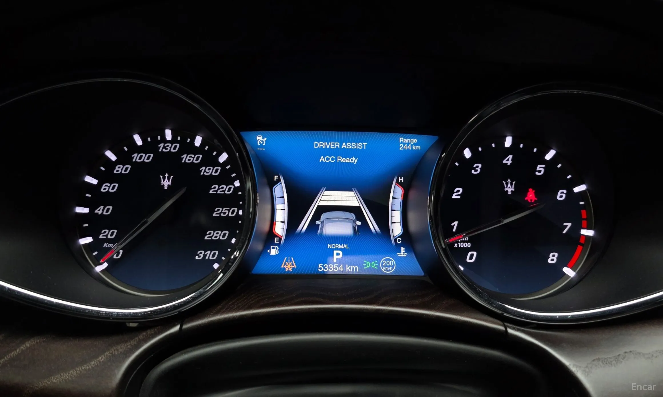 Maserati Quattroporte превью 8