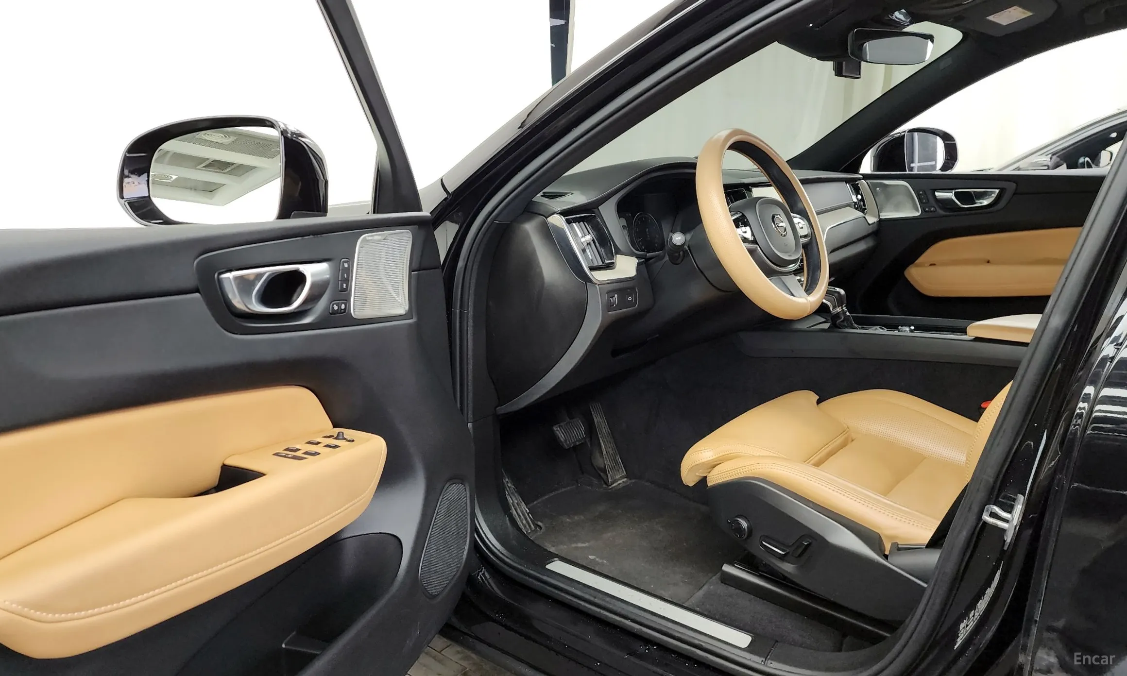 Volvo XC60 Gen 2 превью 10