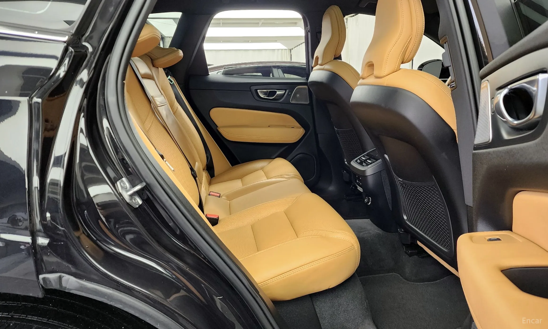 Volvo XC60 Gen 2 превью 12