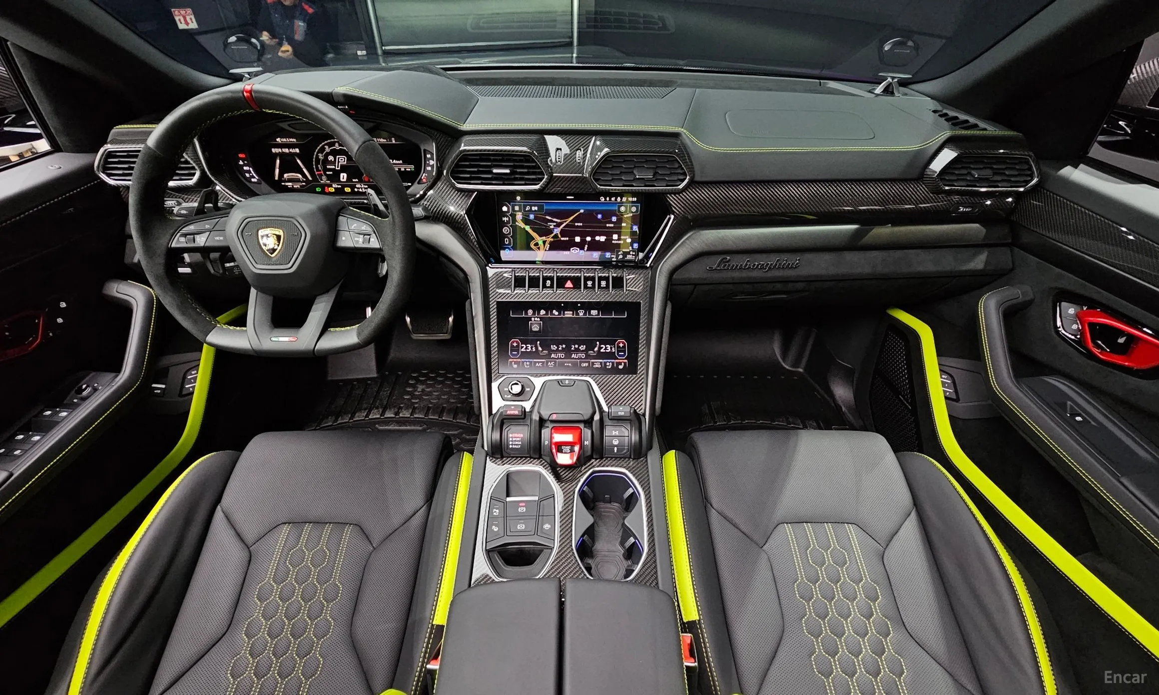 Lamborghini Urus превью 7