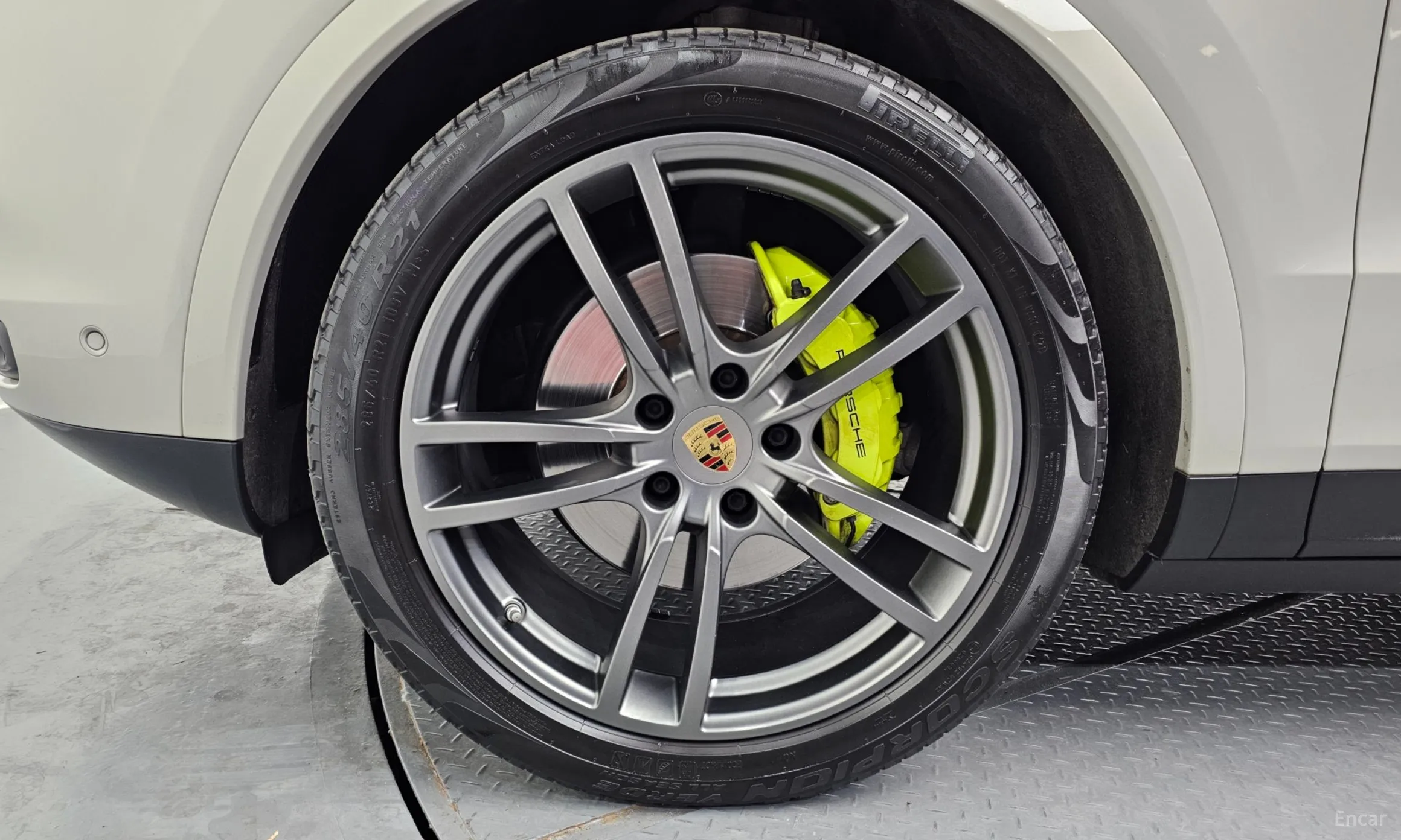 Porsche Cayenne (PO536) превью 5