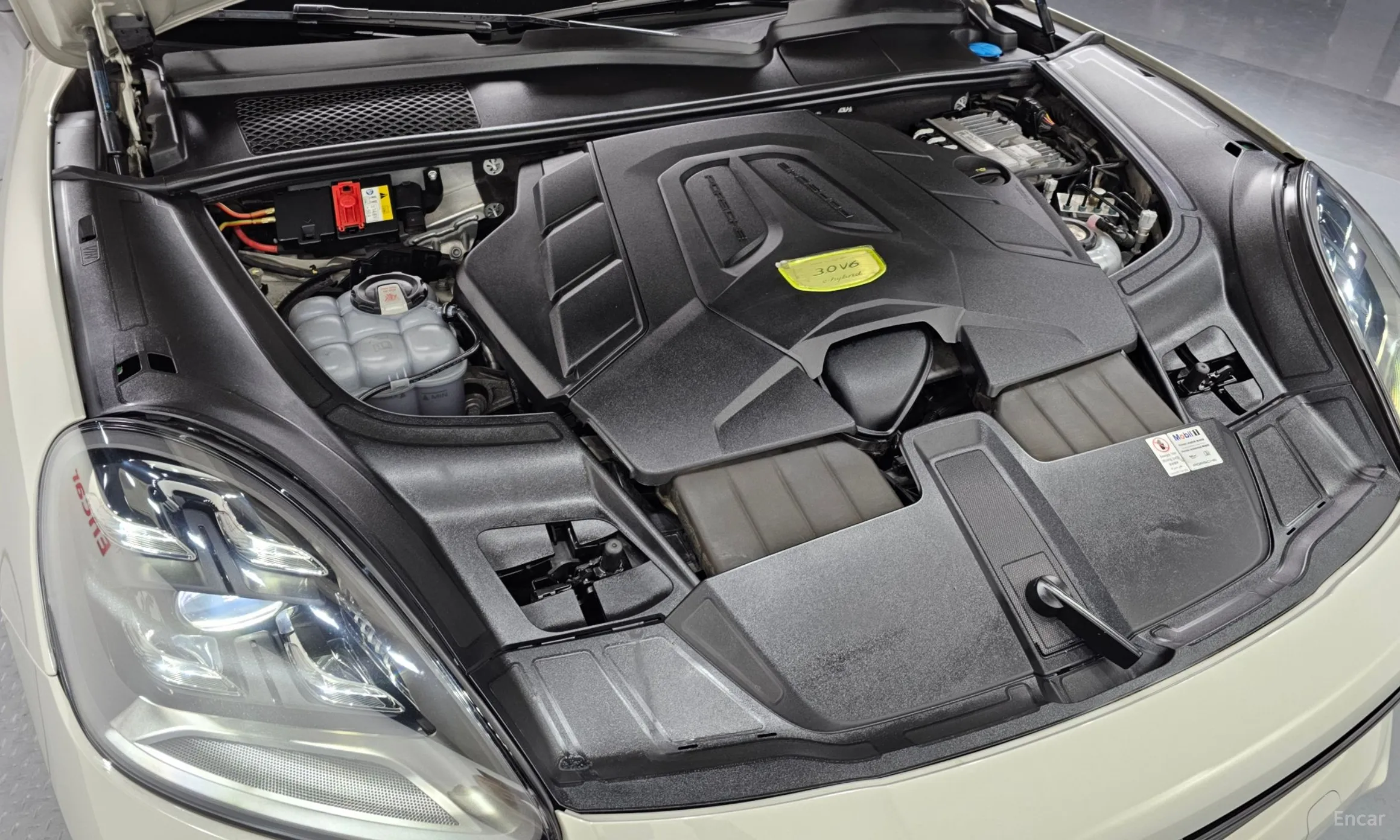 Porsche Cayenne (PO536) превью 6
