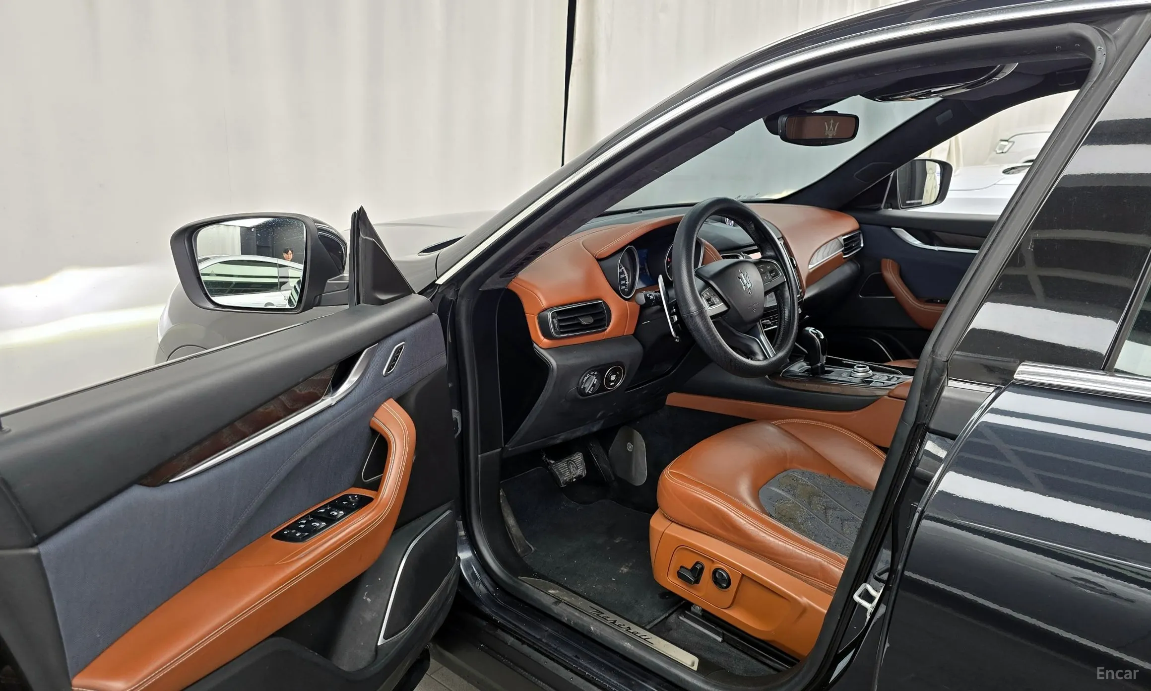Maserati Levante превью 10