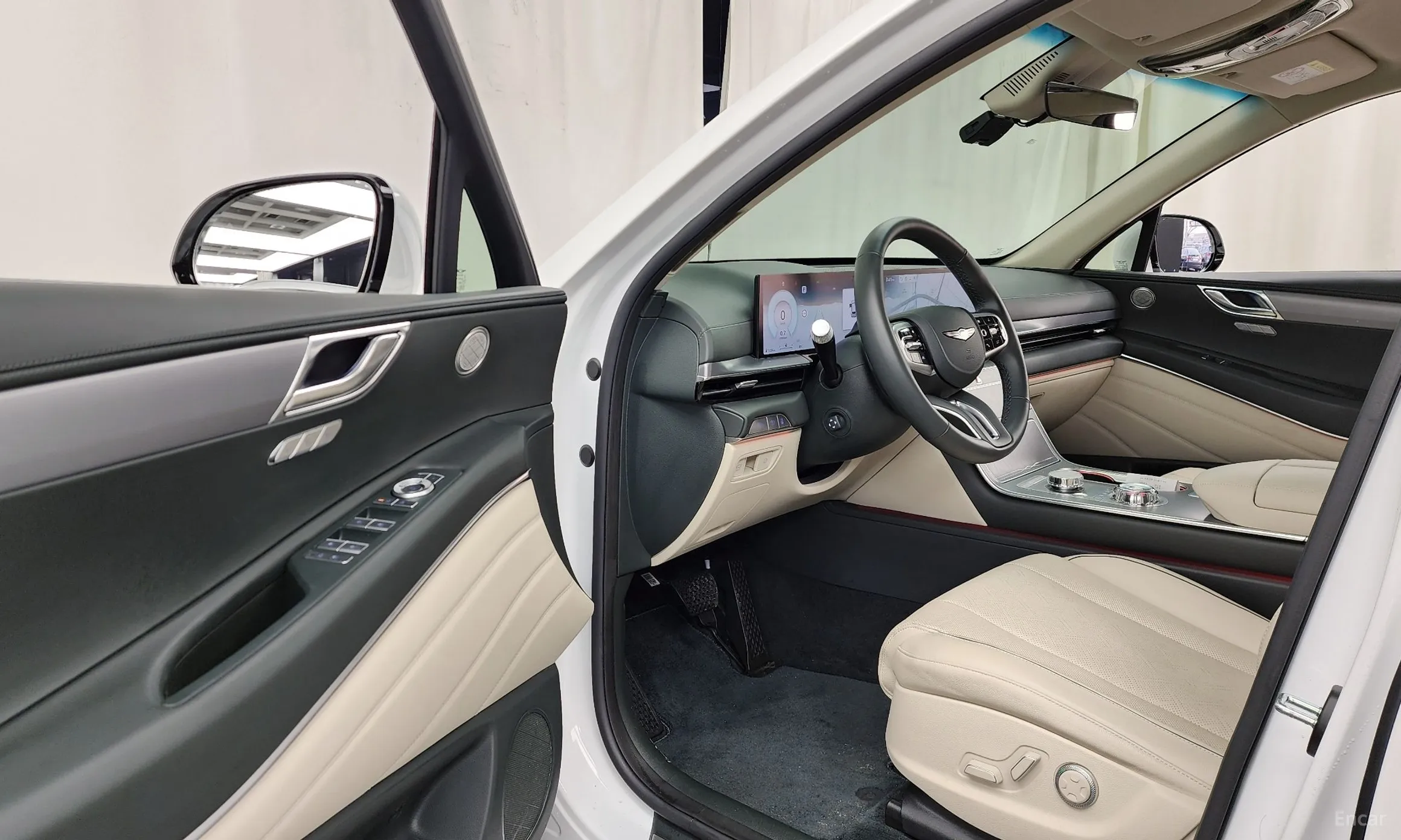 Genesis GV80 превью 10