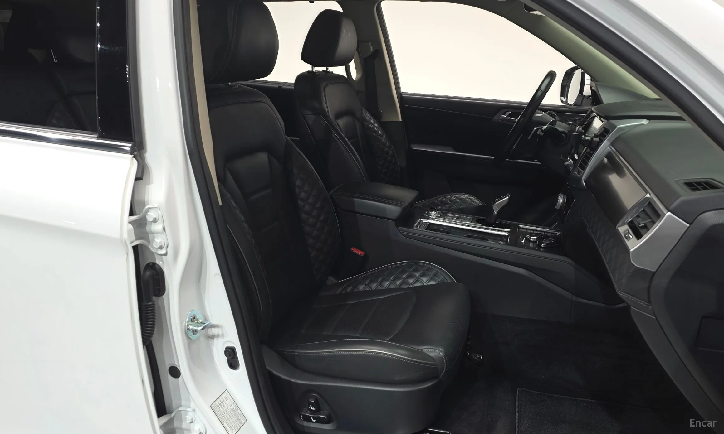 KG Mobility (SsangYong) Rexton превью 10