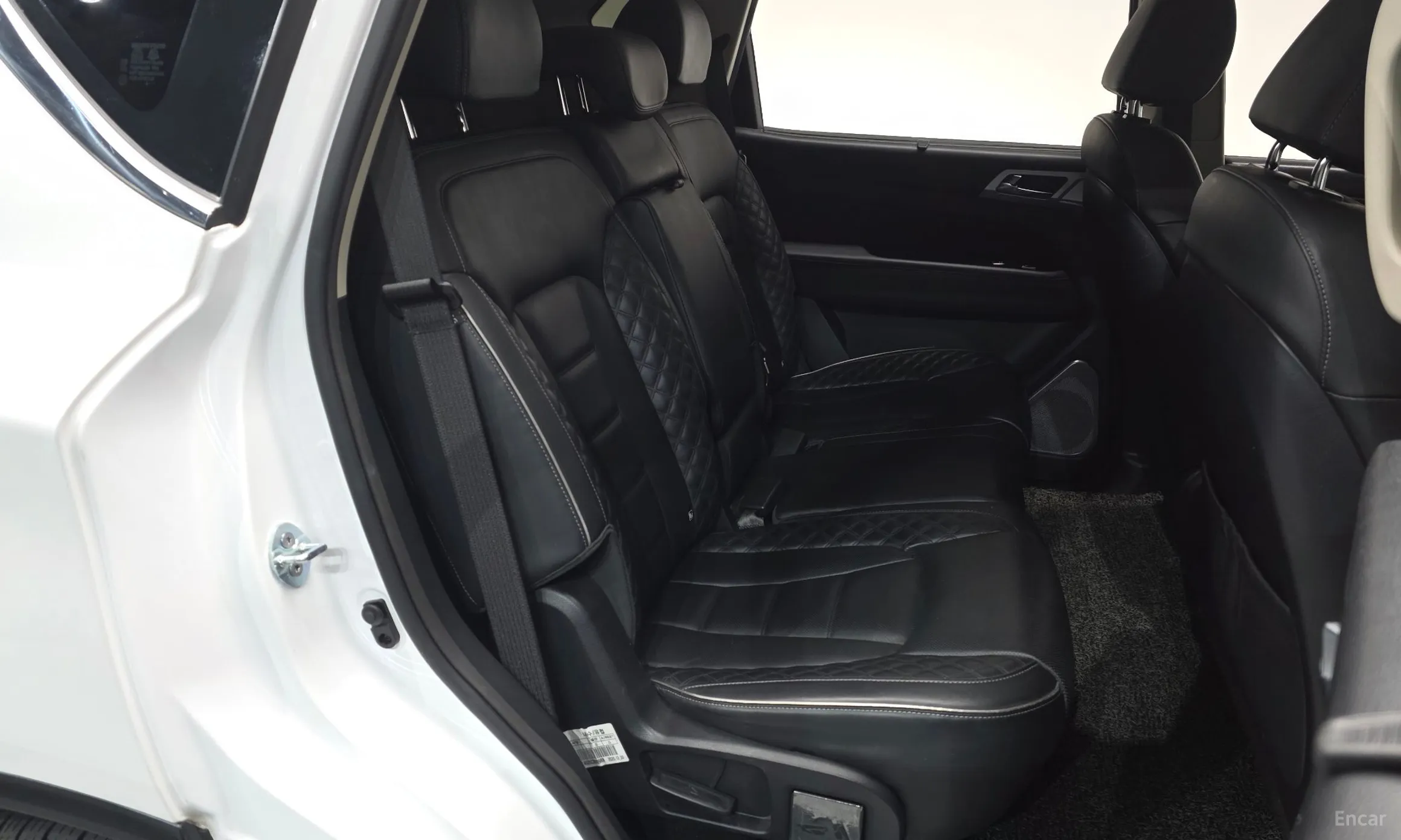 KG Mobility (SsangYong) Rexton превью 11