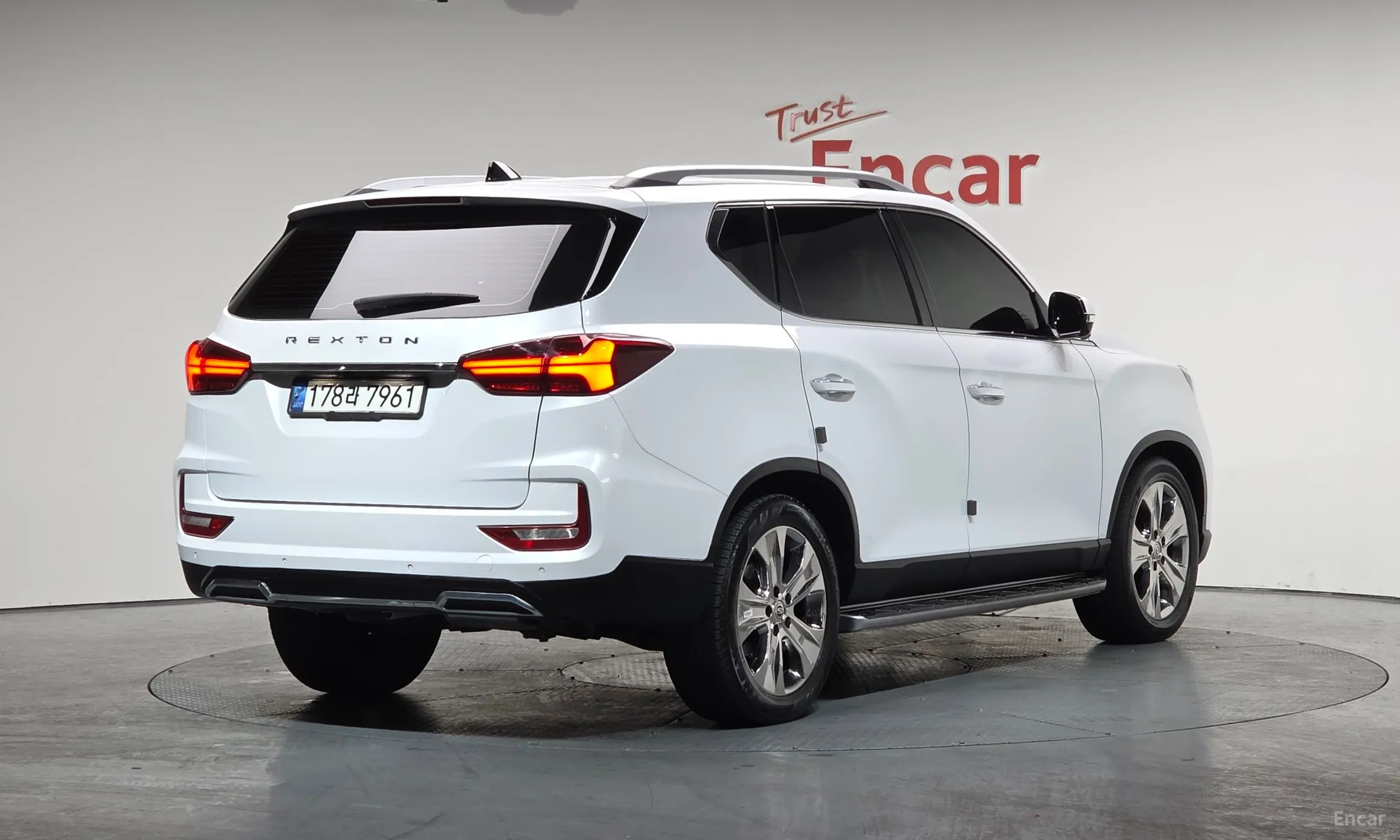 KG Mobility (SsangYong) Rexton превью 2