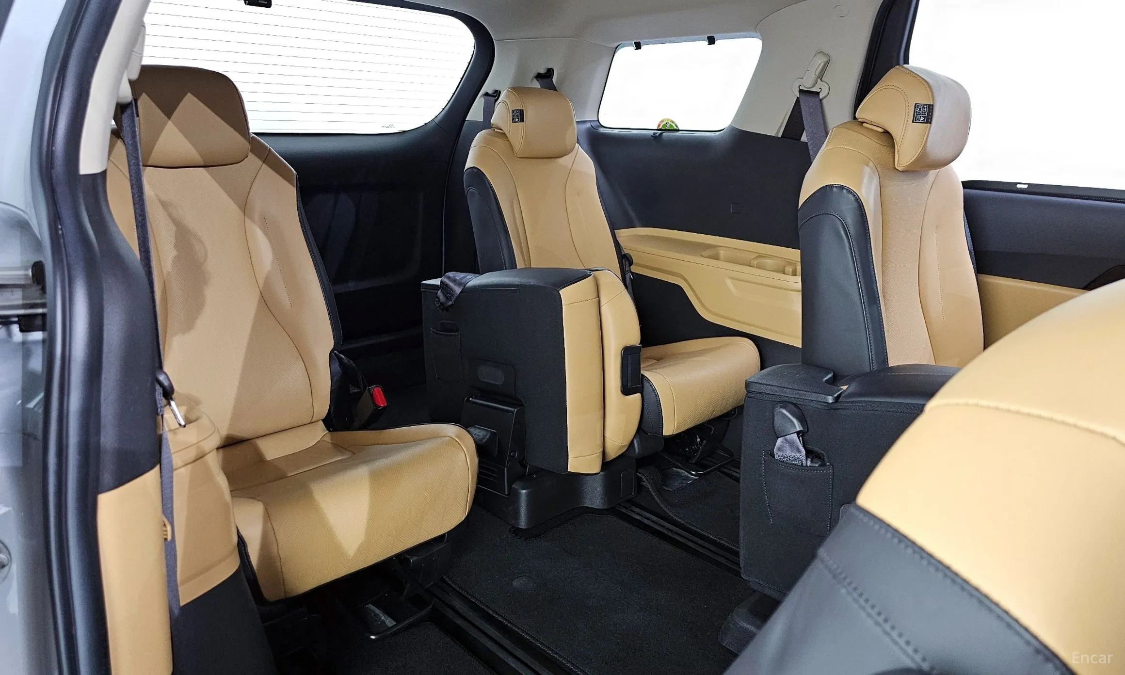 Kia Carnival Gen 4 превью 13