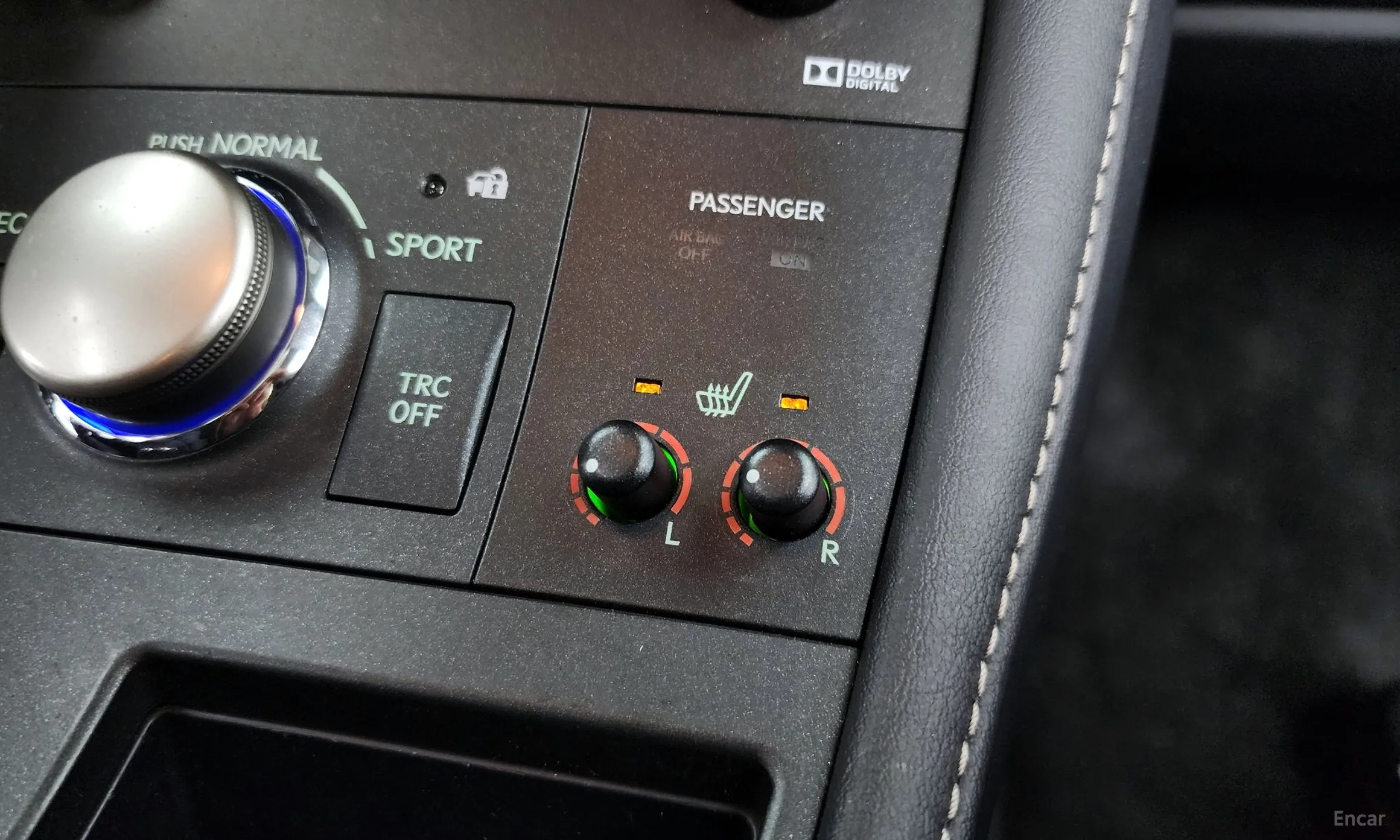 Lexus CT200h превью 17
