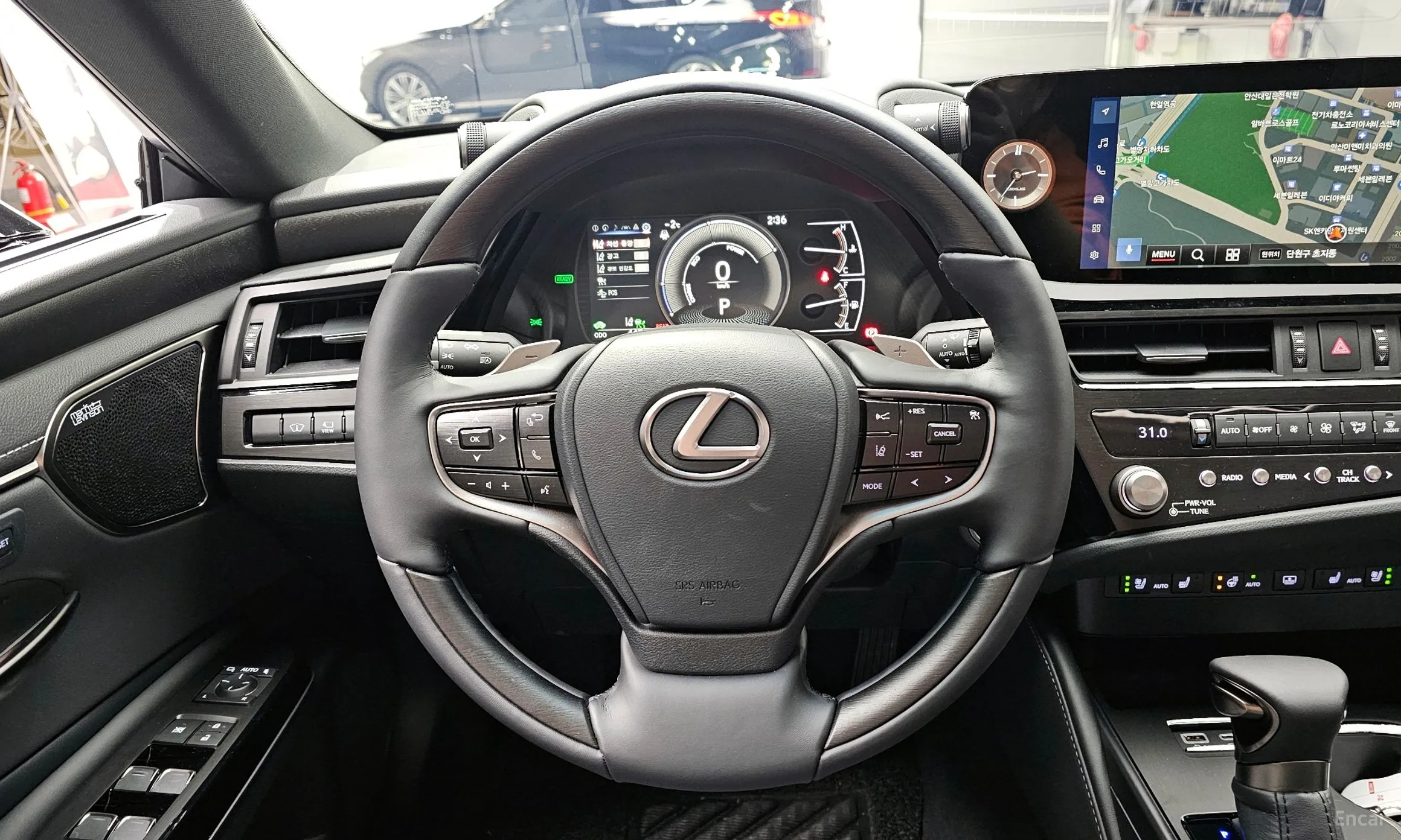 Lexus ES300h 7th Generation превью 13