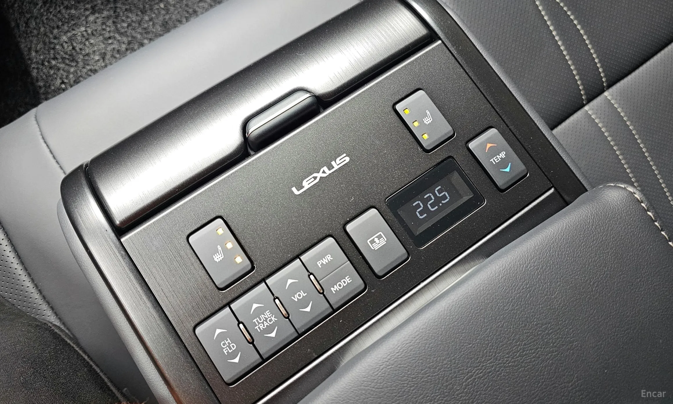 Lexus ES300h 7th Generation превью 17