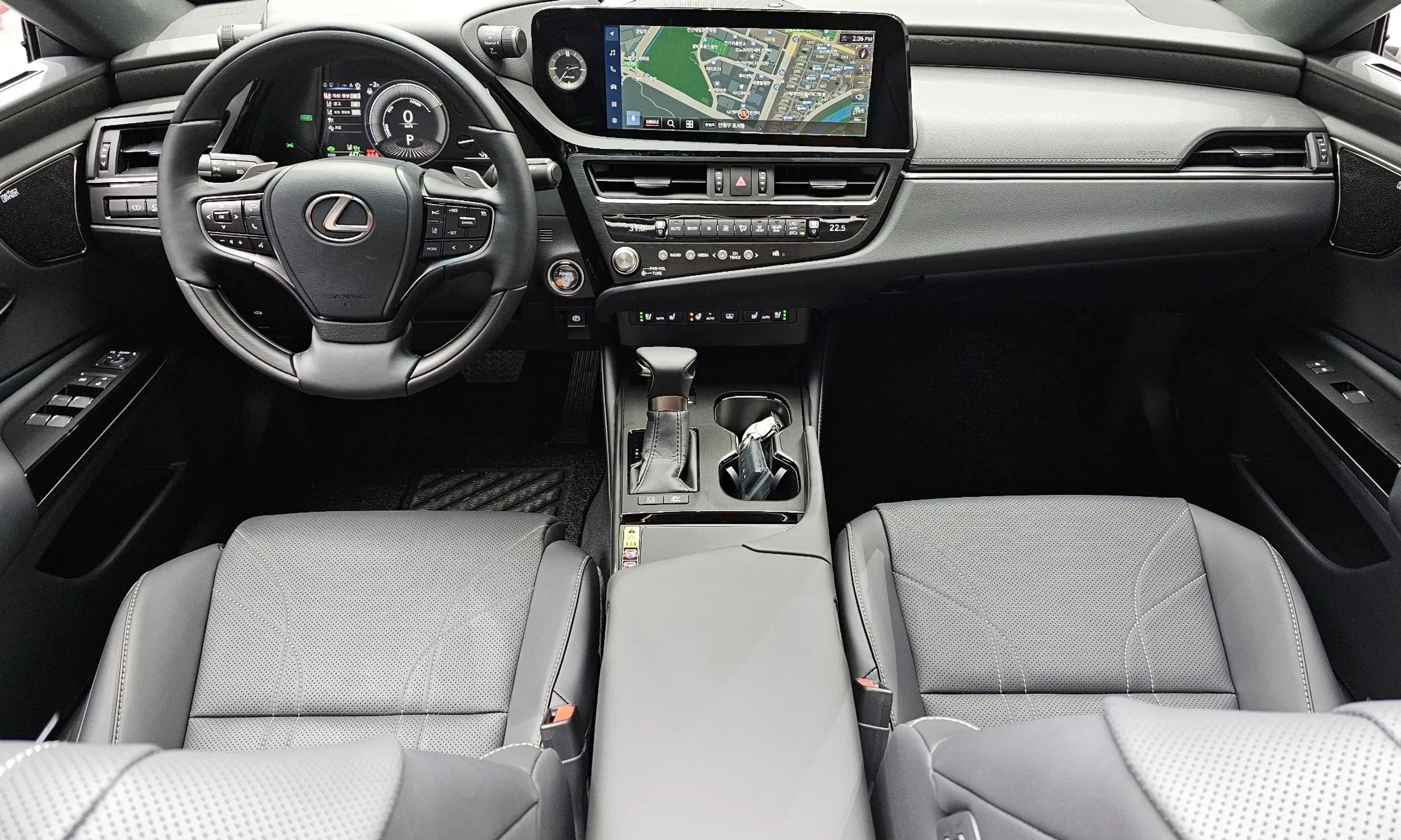 Lexus ES300h 7th Generation превью 7
