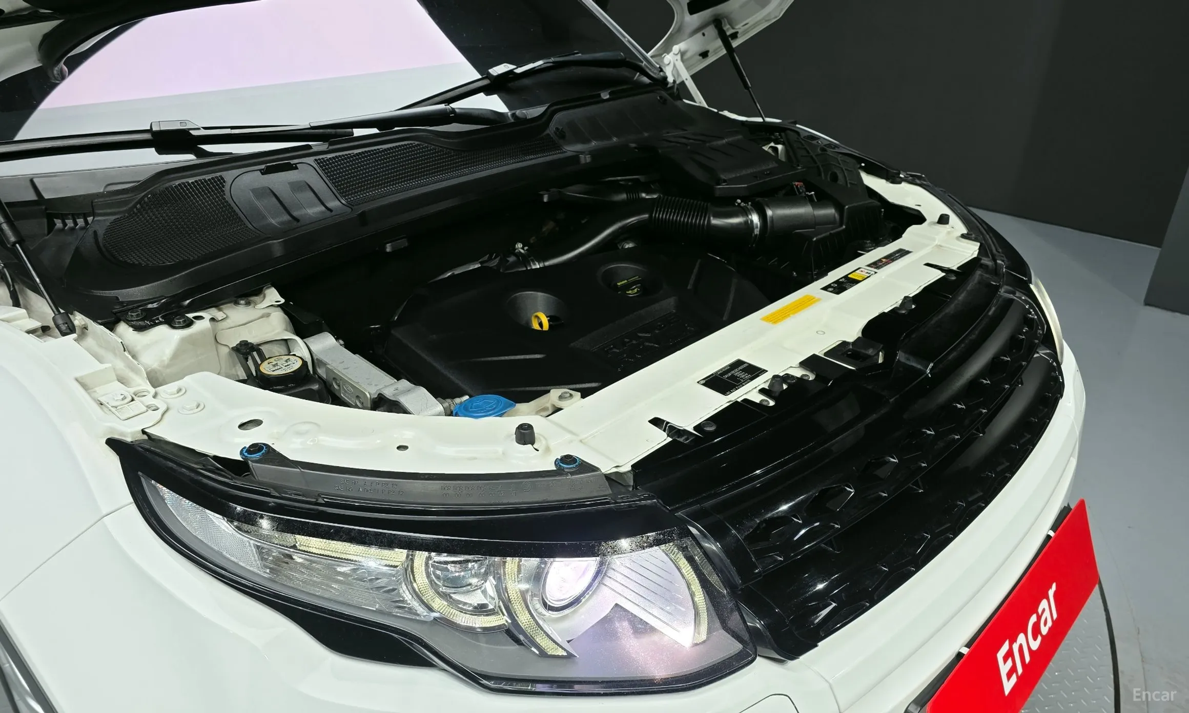 Land Rover Range Rover Evoque превью 6