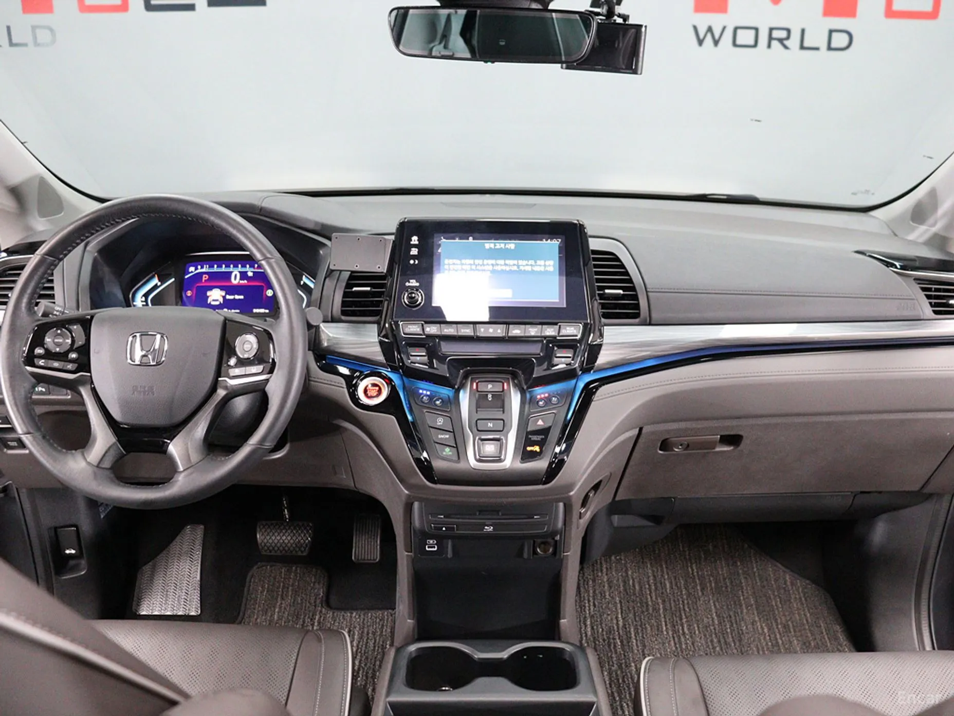 Honda Odyssey превью 12